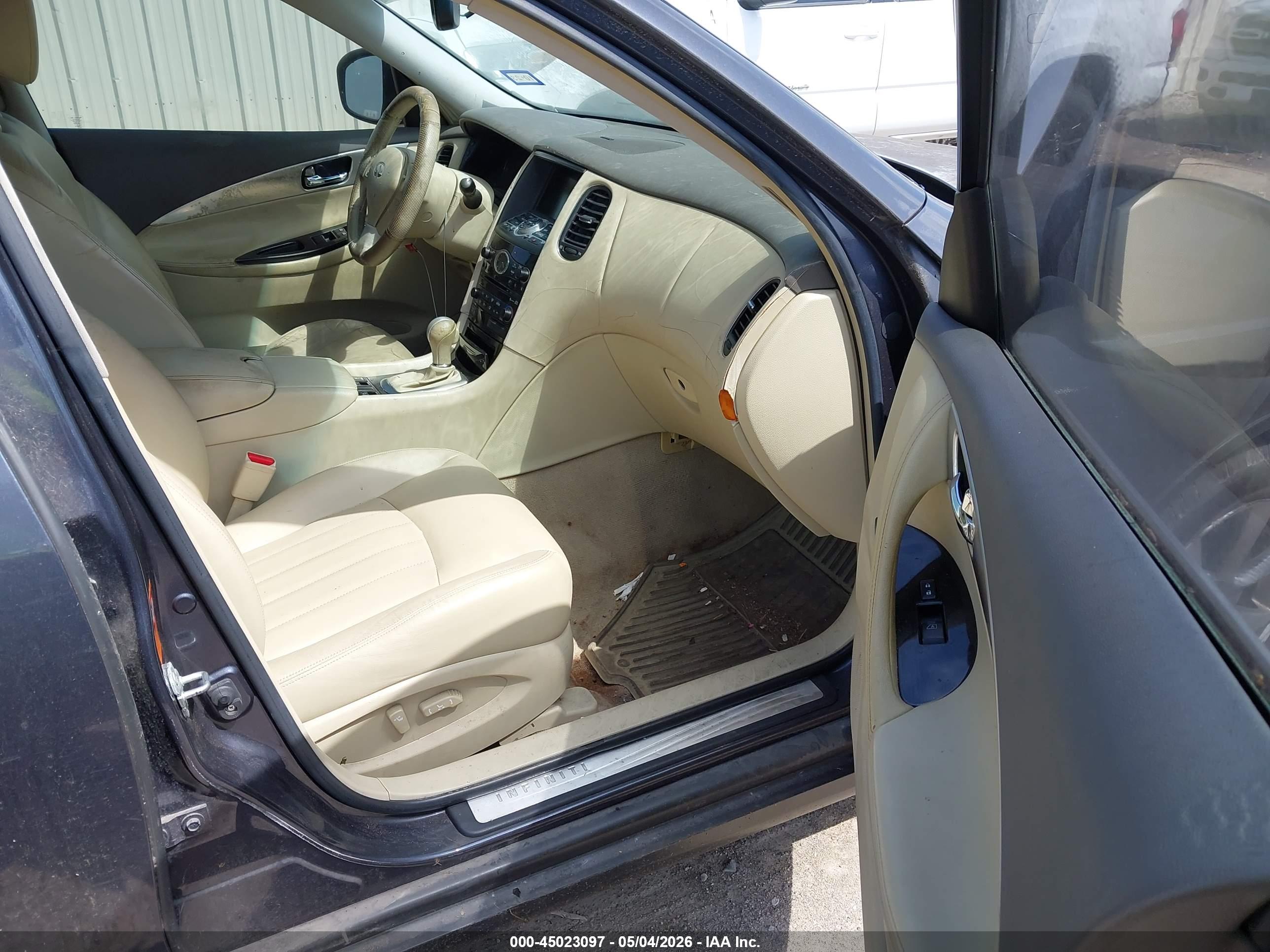 INFINITI EX35 image 5