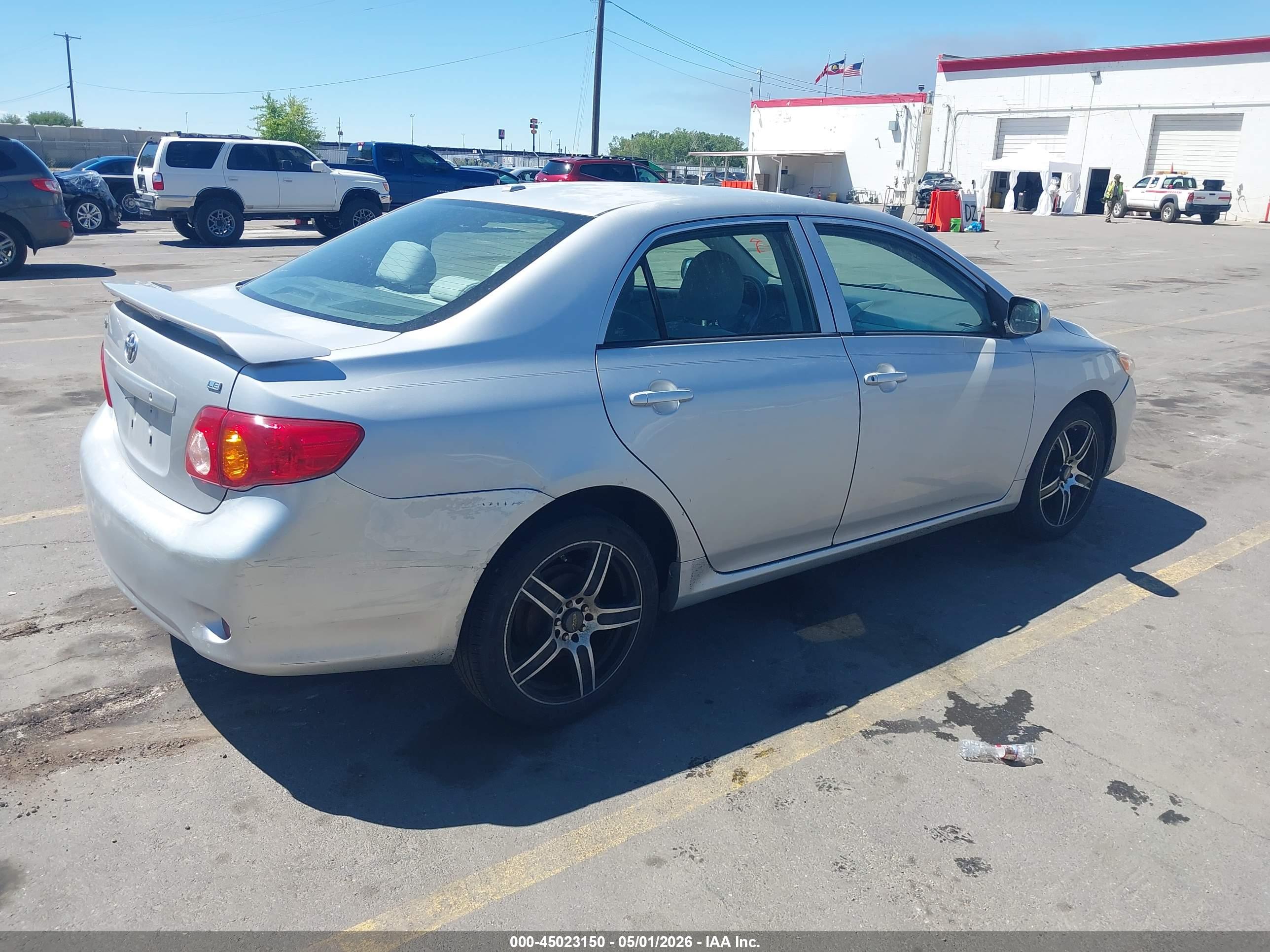 TOYOTA COROLLA image 4