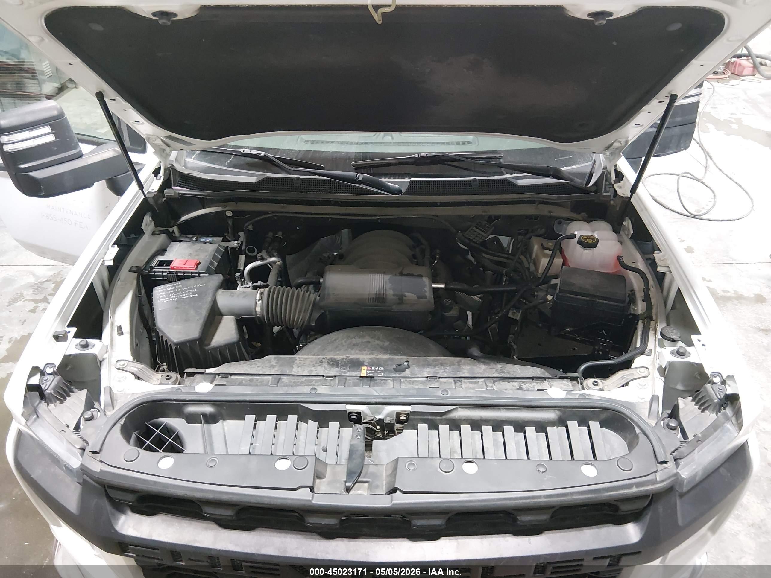 CHEVROLET SILVERADO image 10