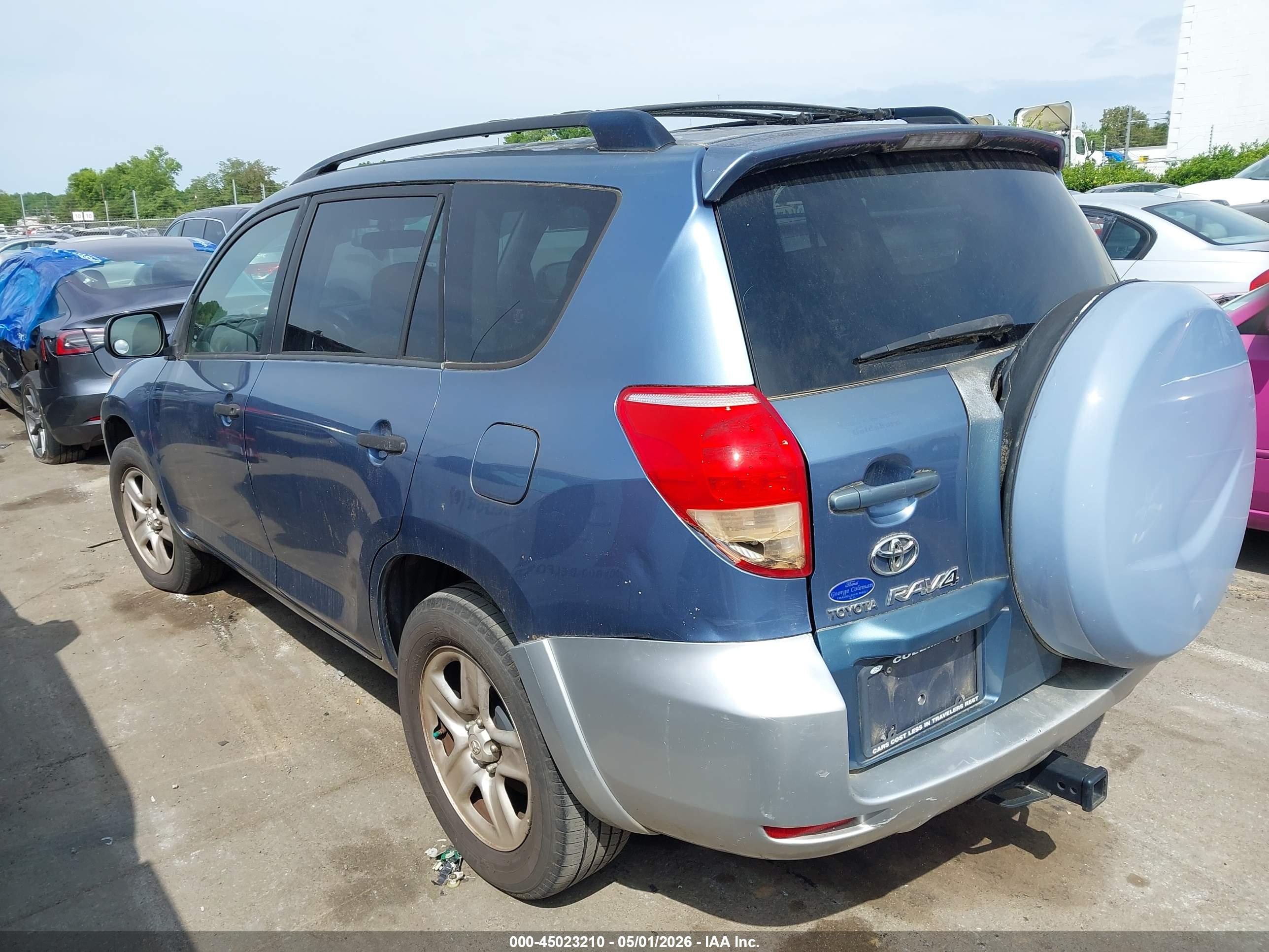 TOYOTA RAV4 image 3