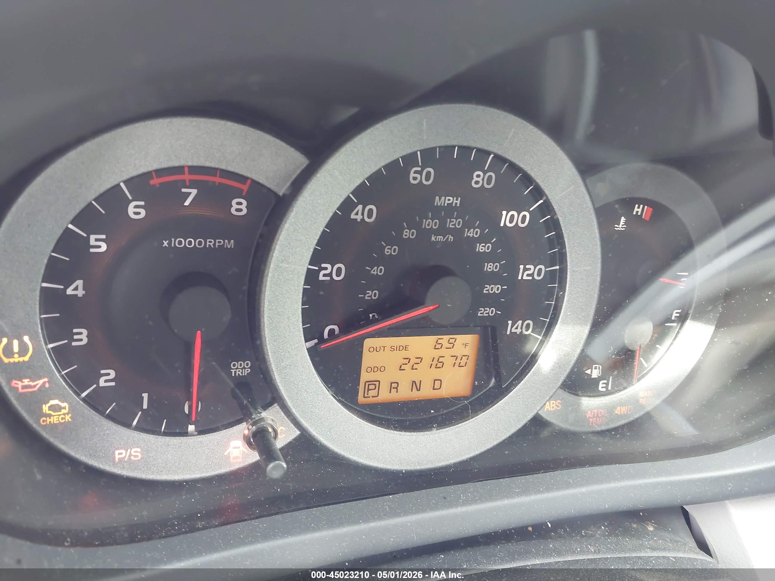 TOYOTA RAV4 image 7