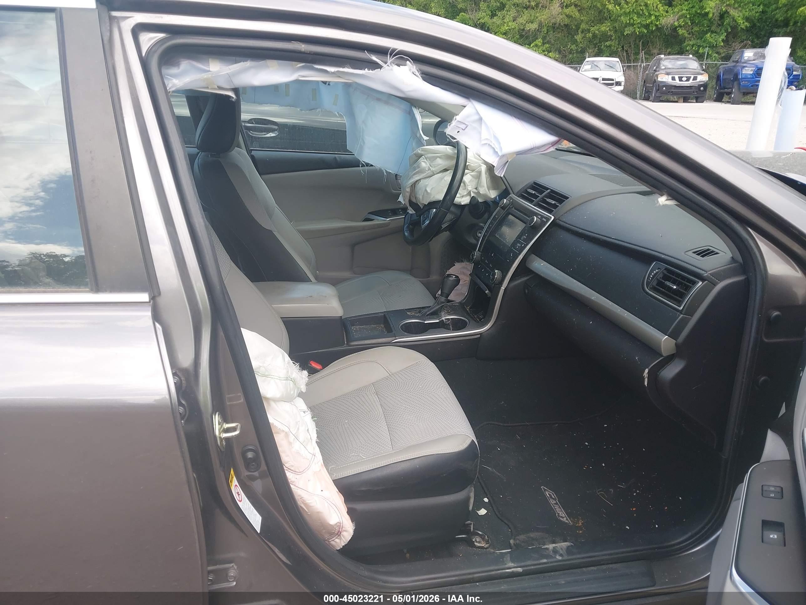 TOYOTA CAMRY image 5