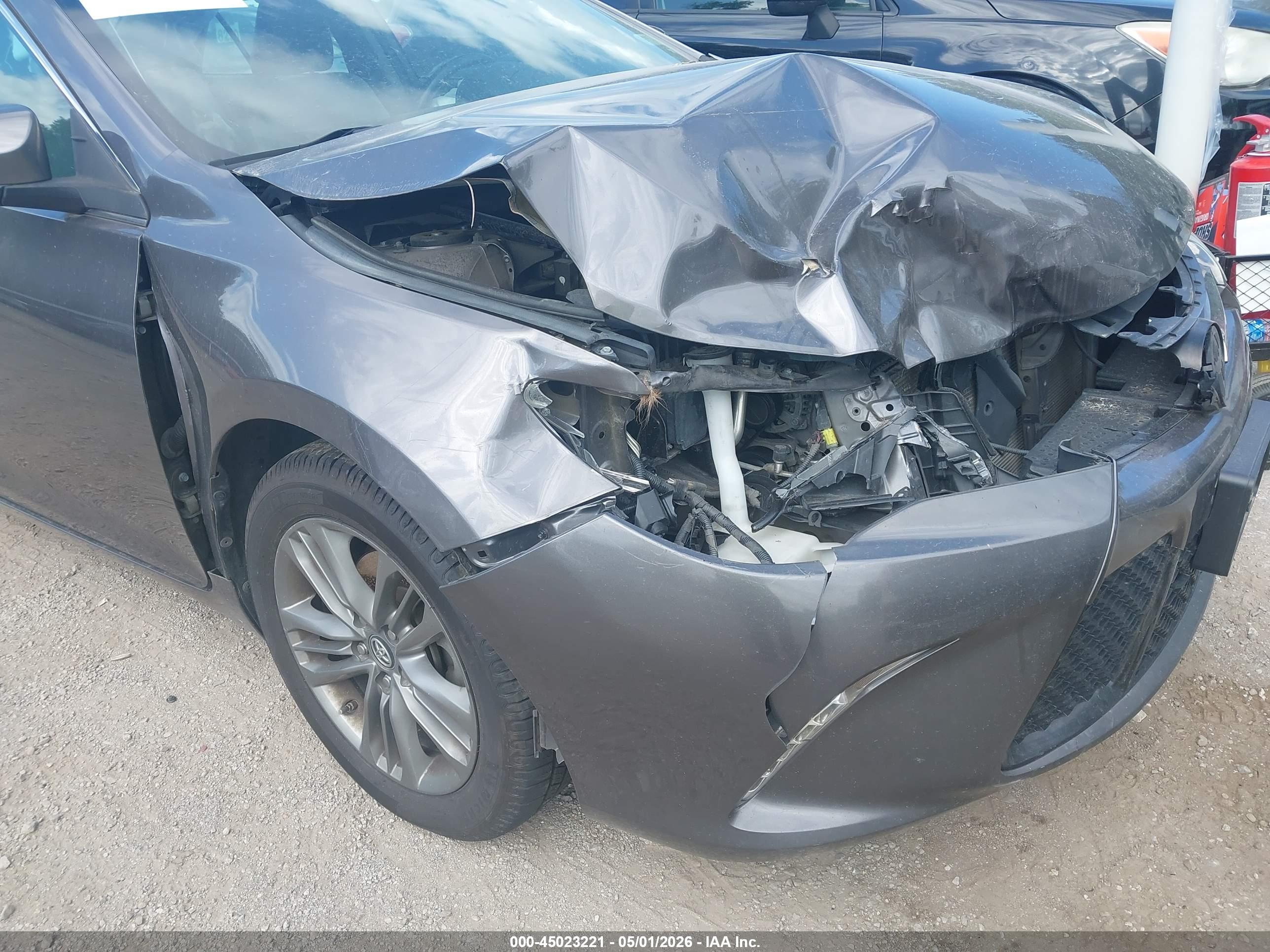 TOYOTA CAMRY image 6