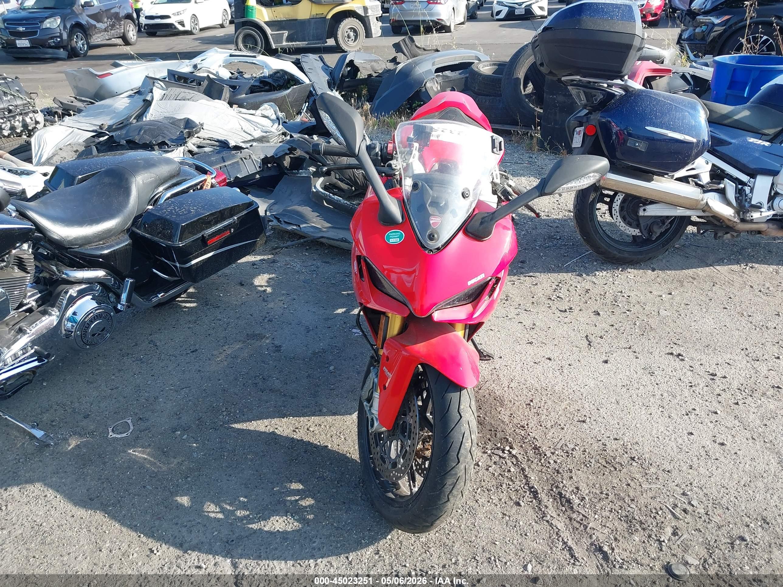 DUCATI SUPERSPORT image 5