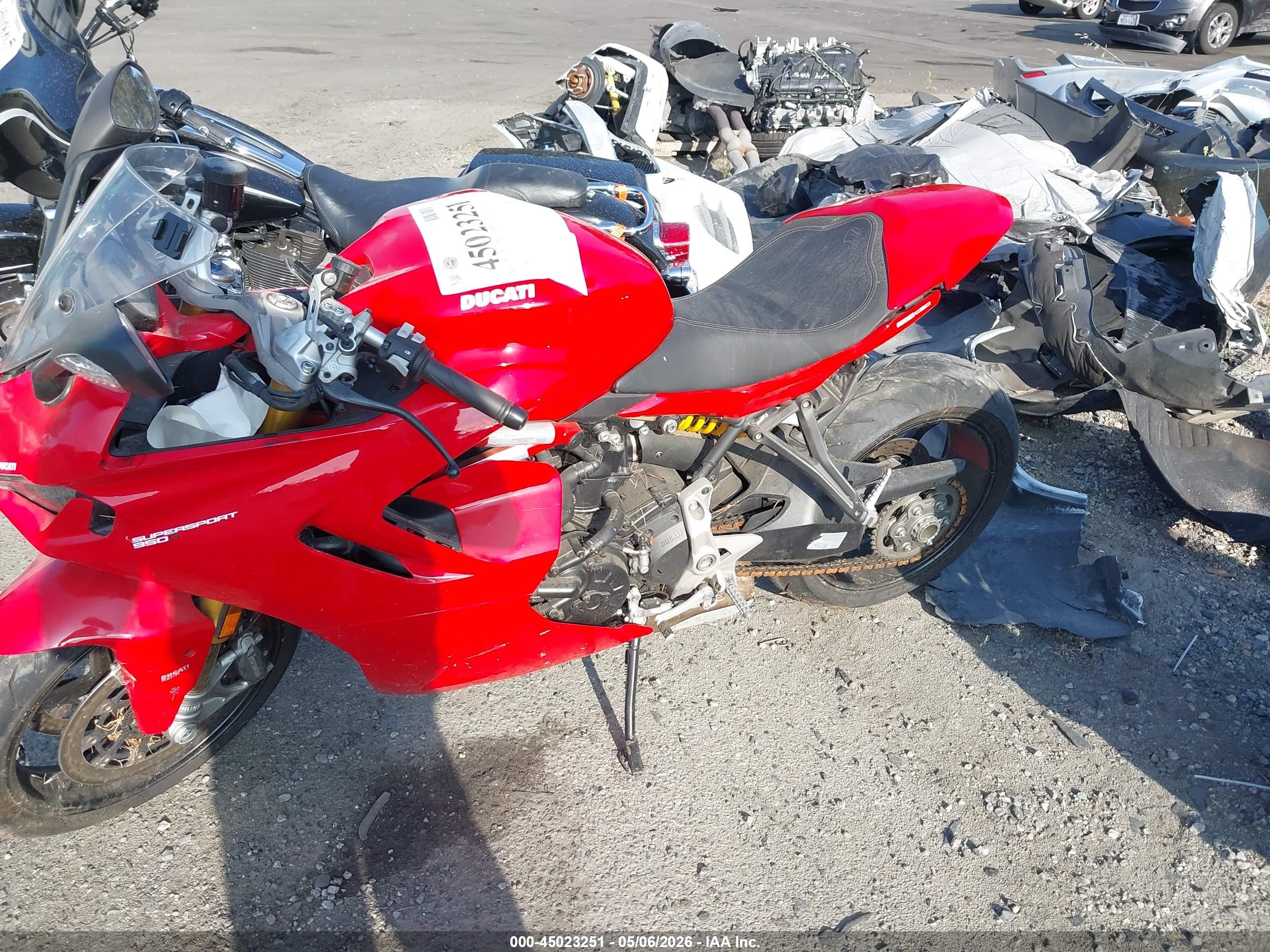 DUCATI SUPERSPORT image 9