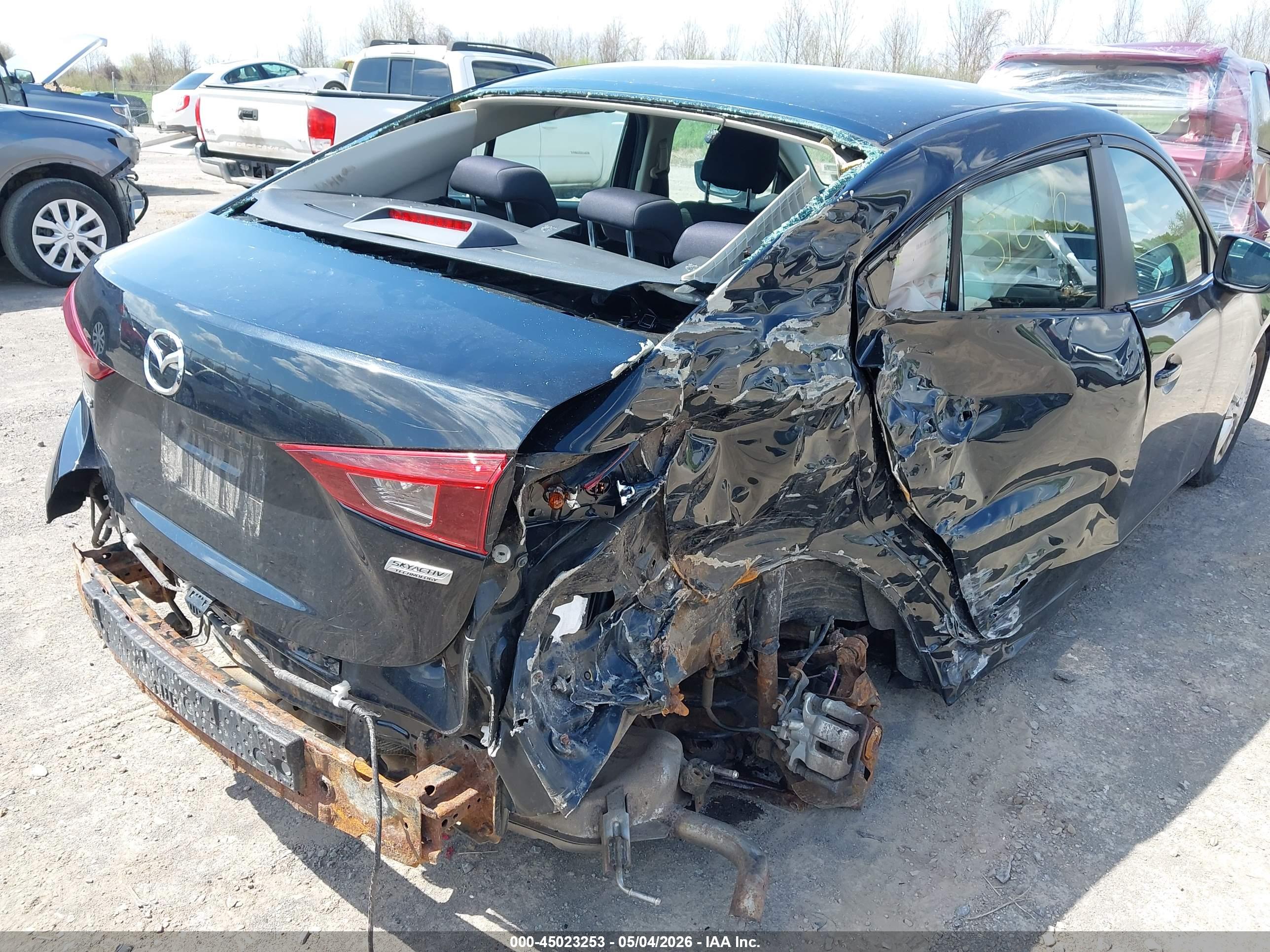 MAZDA MAZDA3 image 6