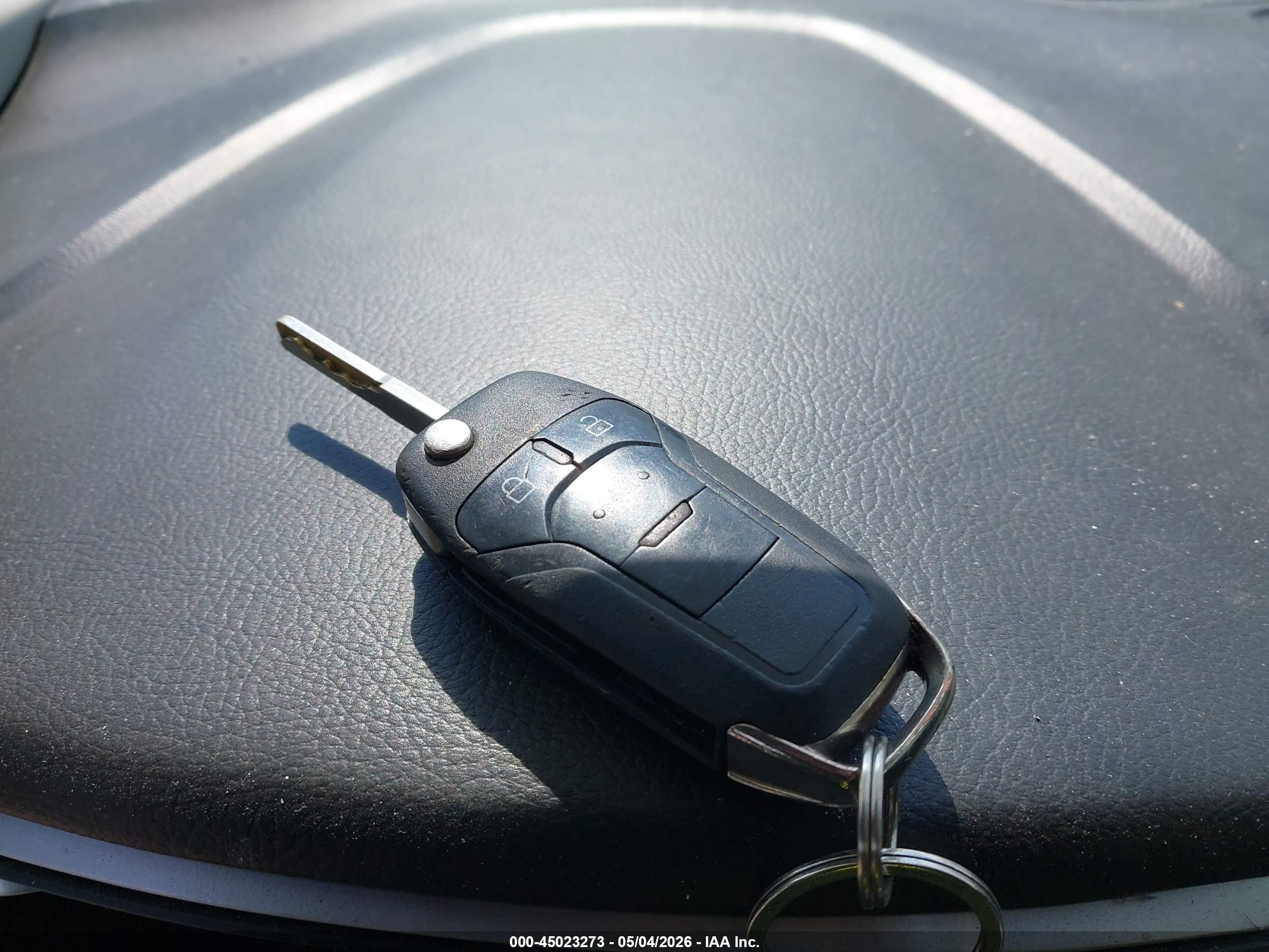 FORD FUSION image 11