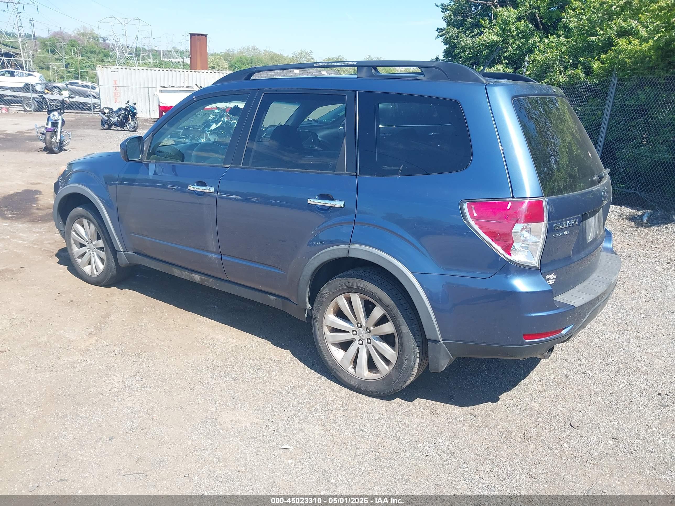 SUBARU FORESTER image 3