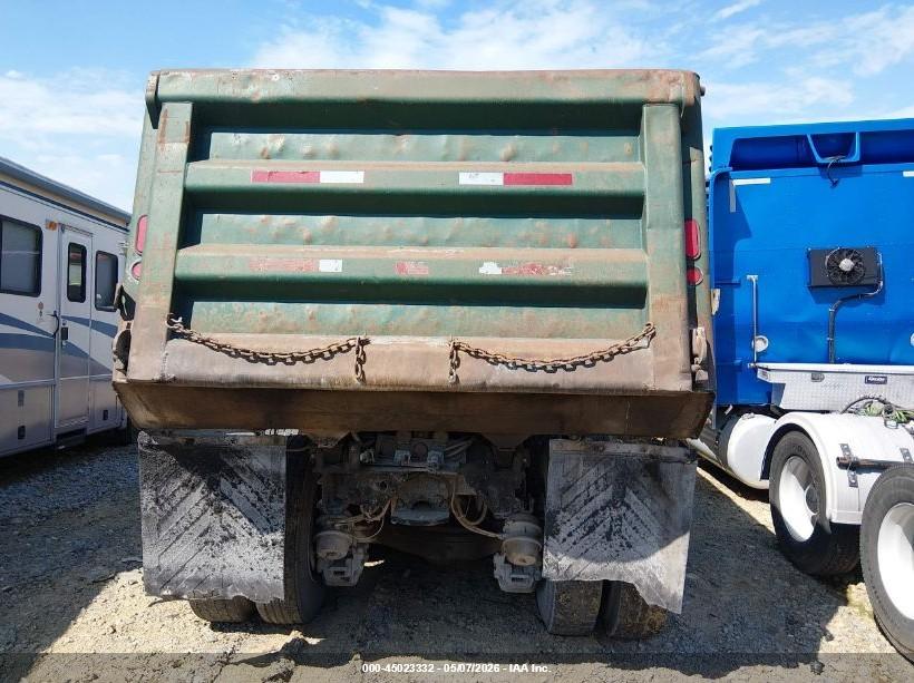 MACK 700 image 8