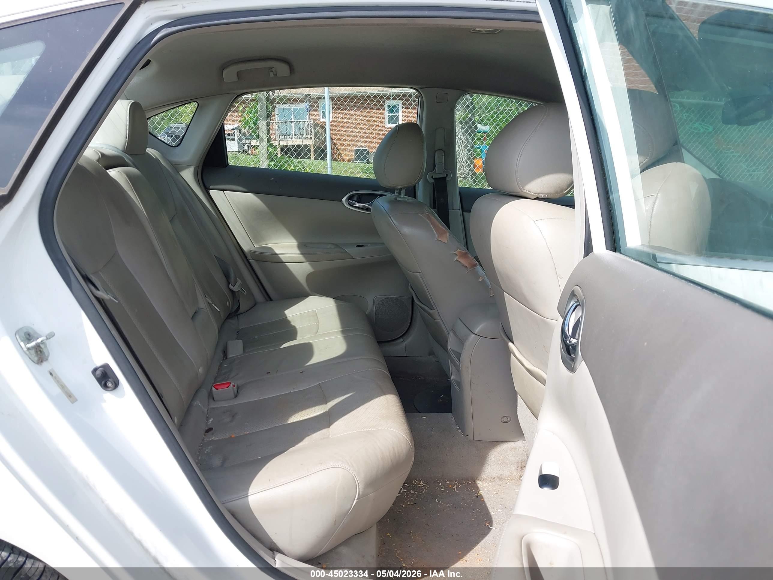 NISSAN SENTRA image 8