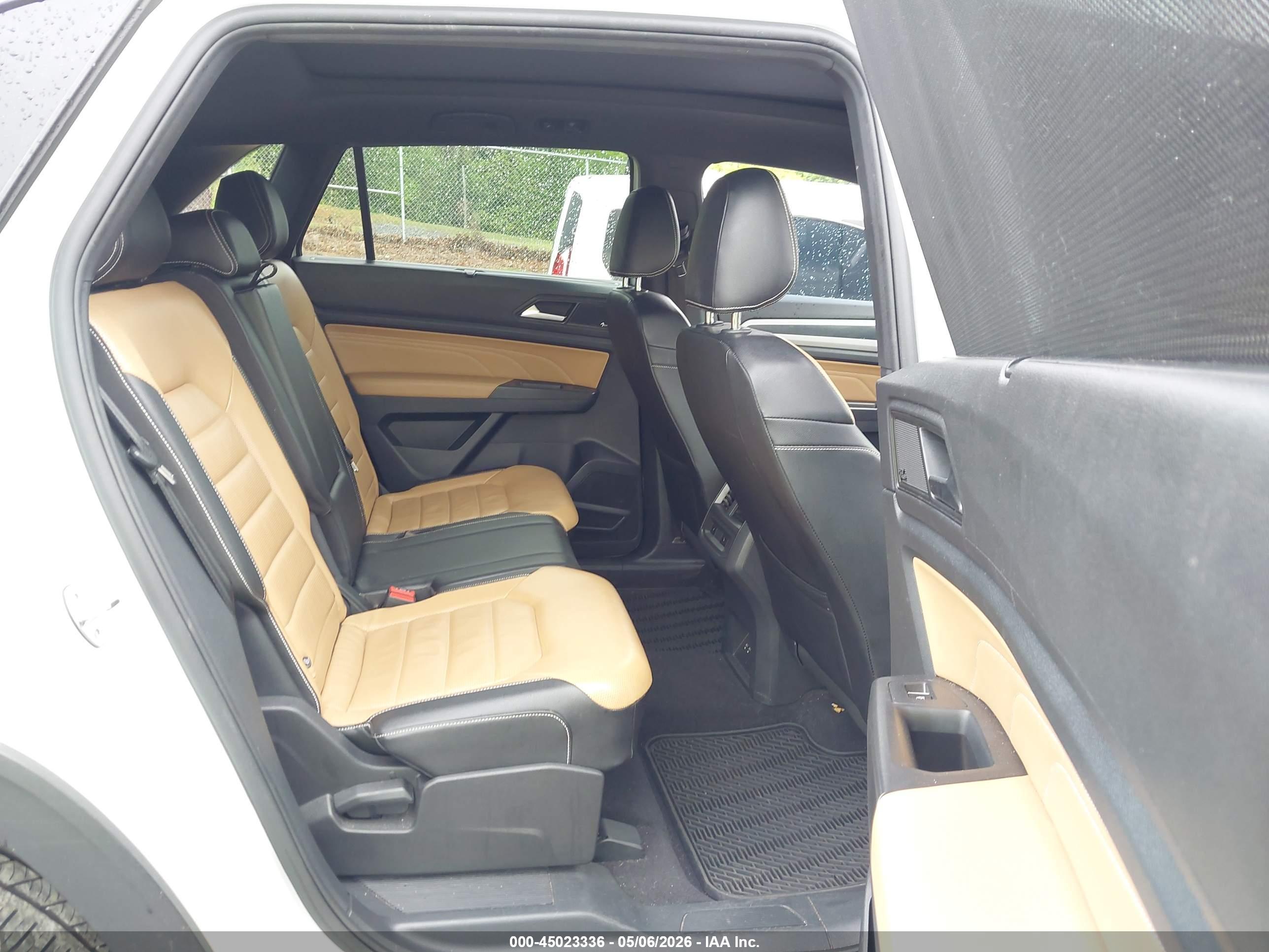VOLKSWAGEN ATLAS image 8