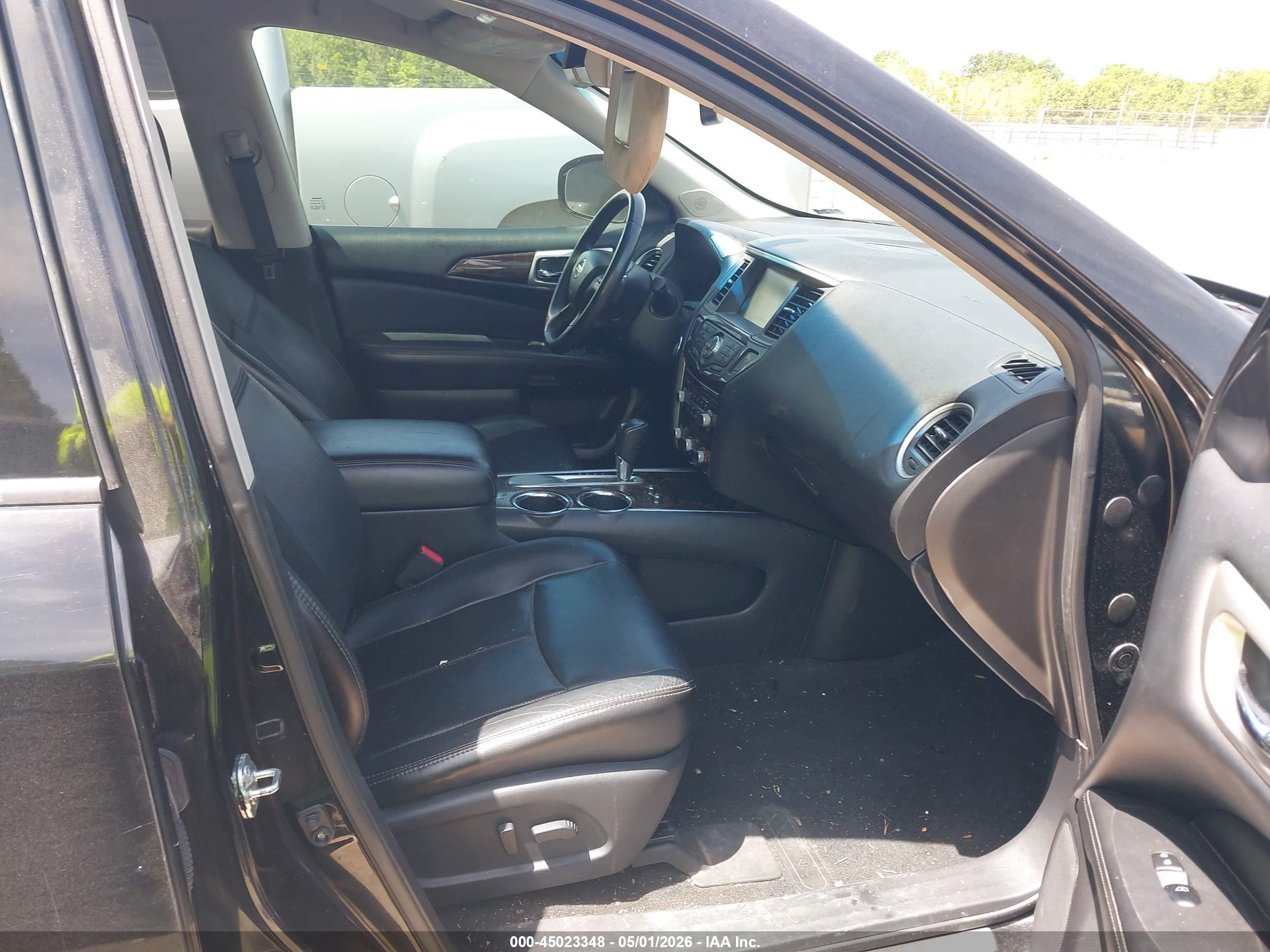 NISSAN PATHFINDER image 5