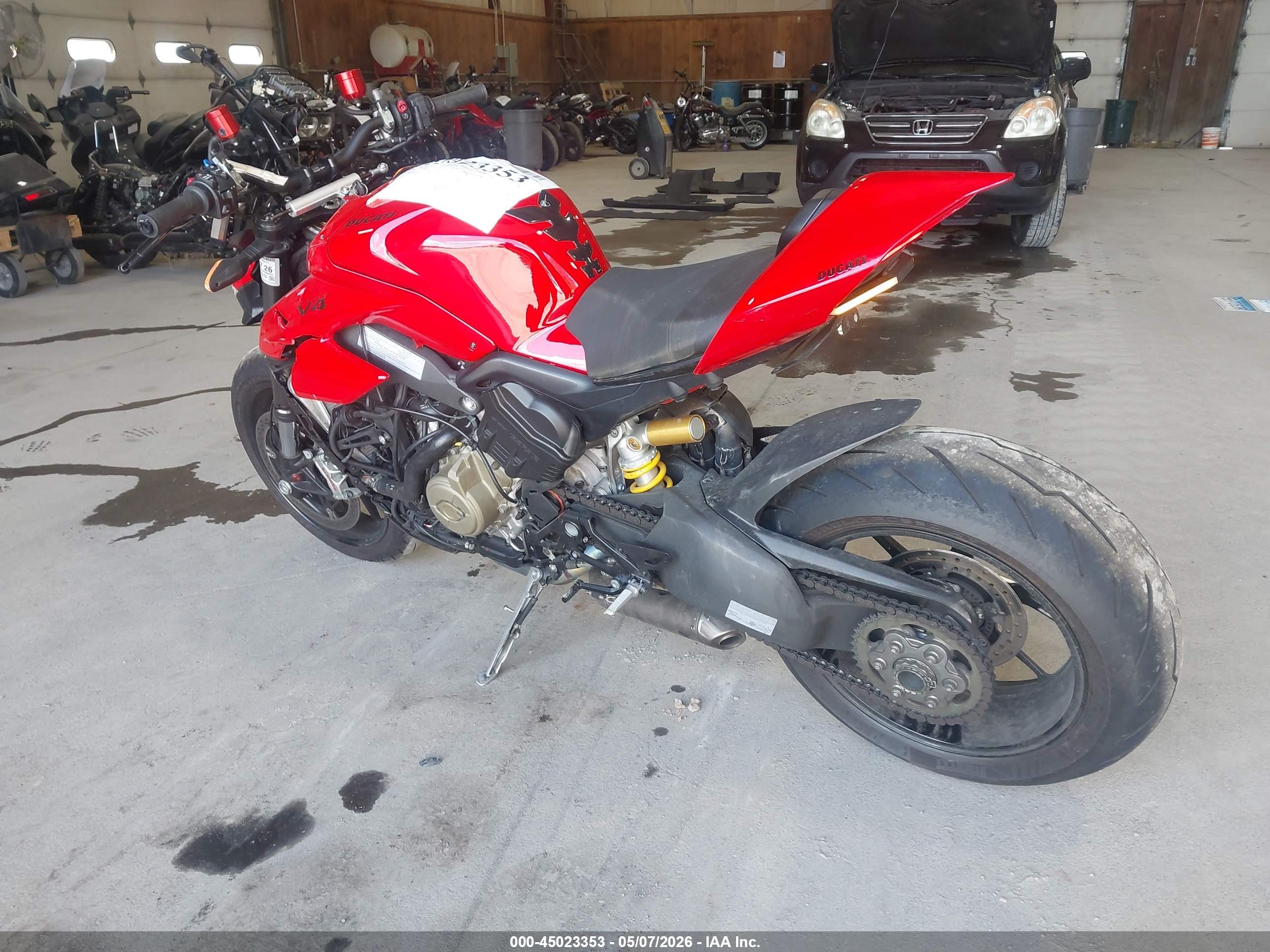 DUCATI STREETFIGHTER image 3