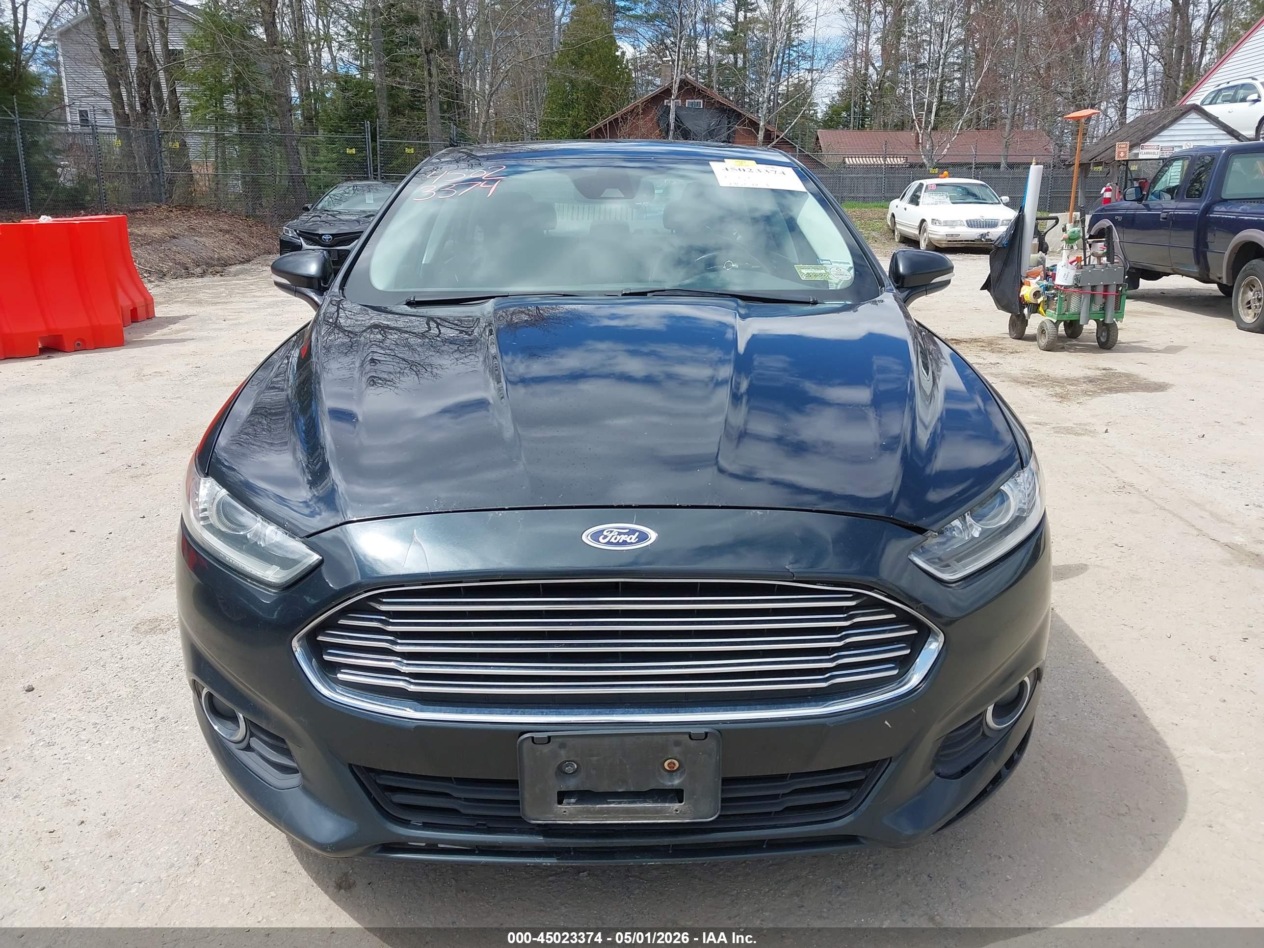 FORD FUSION image 6