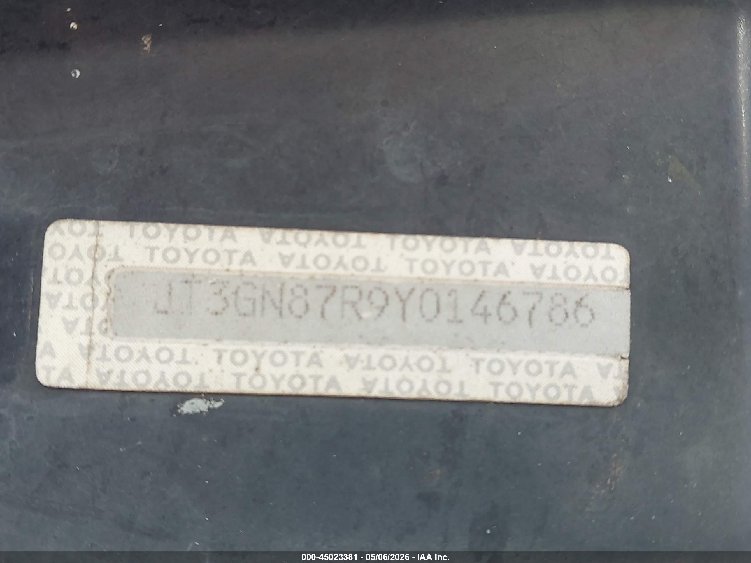 TOYOTA 4RUNNER image 11