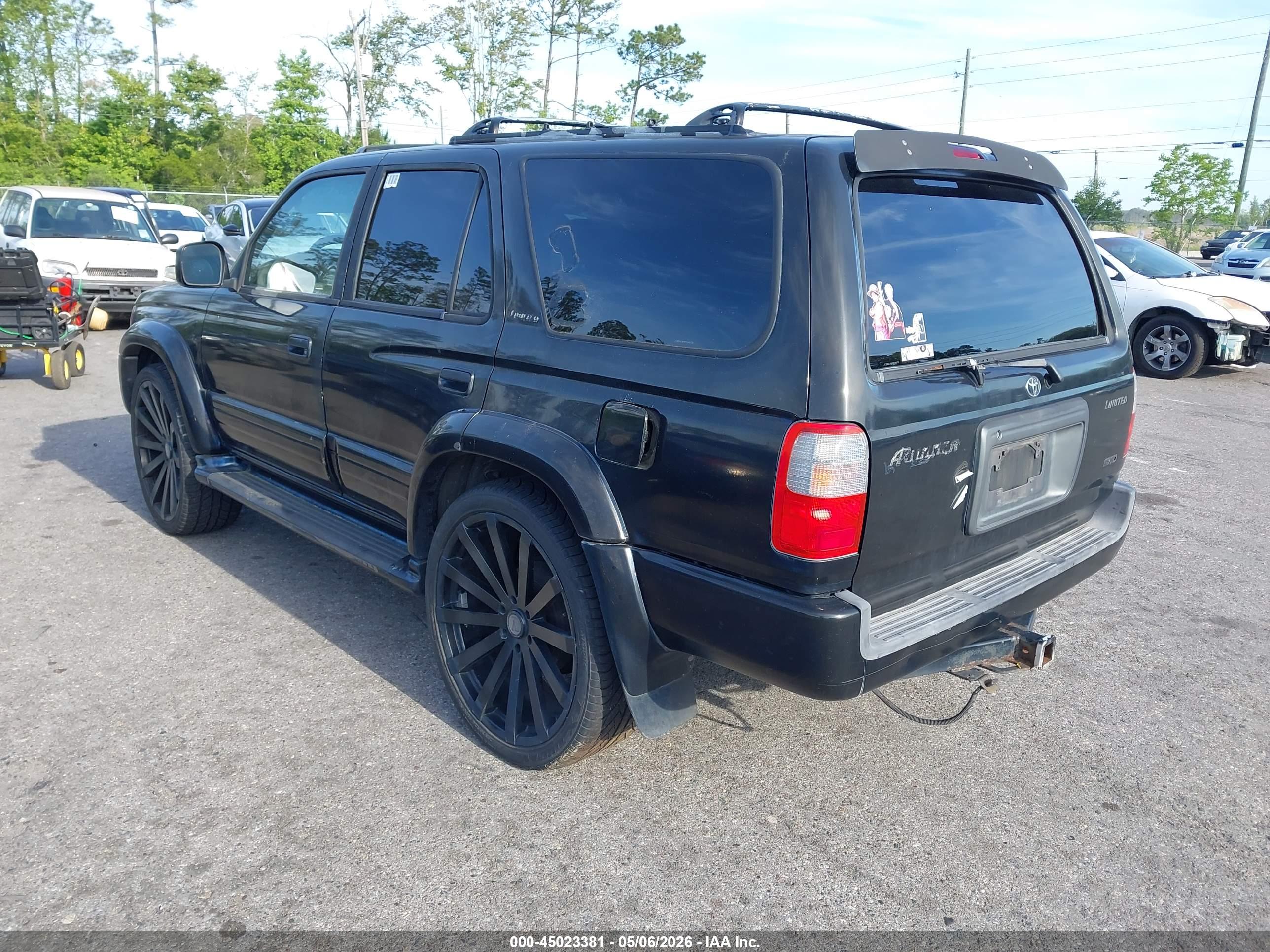 TOYOTA 4RUNNER image 3