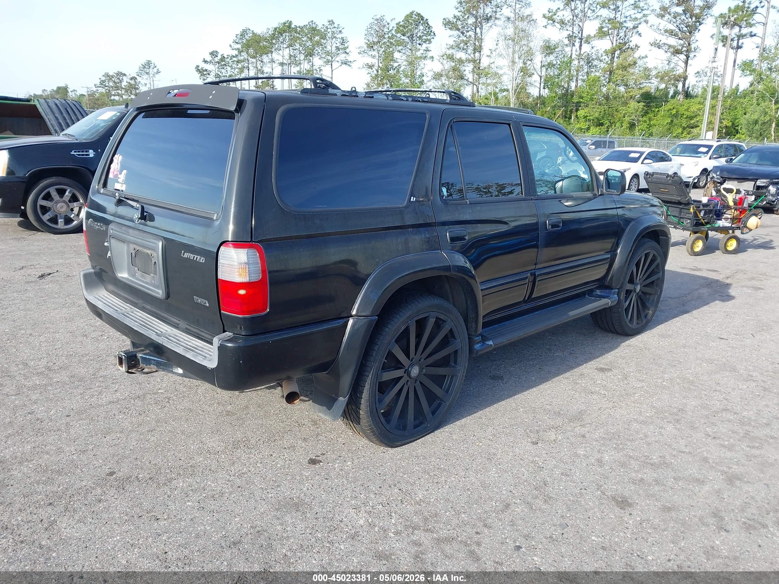 TOYOTA 4RUNNER image 4