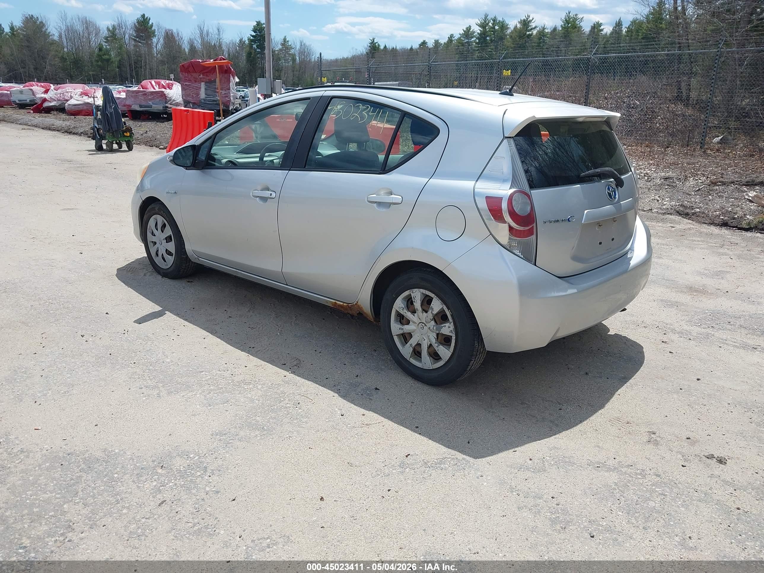TOYOTA PRIUS image 3