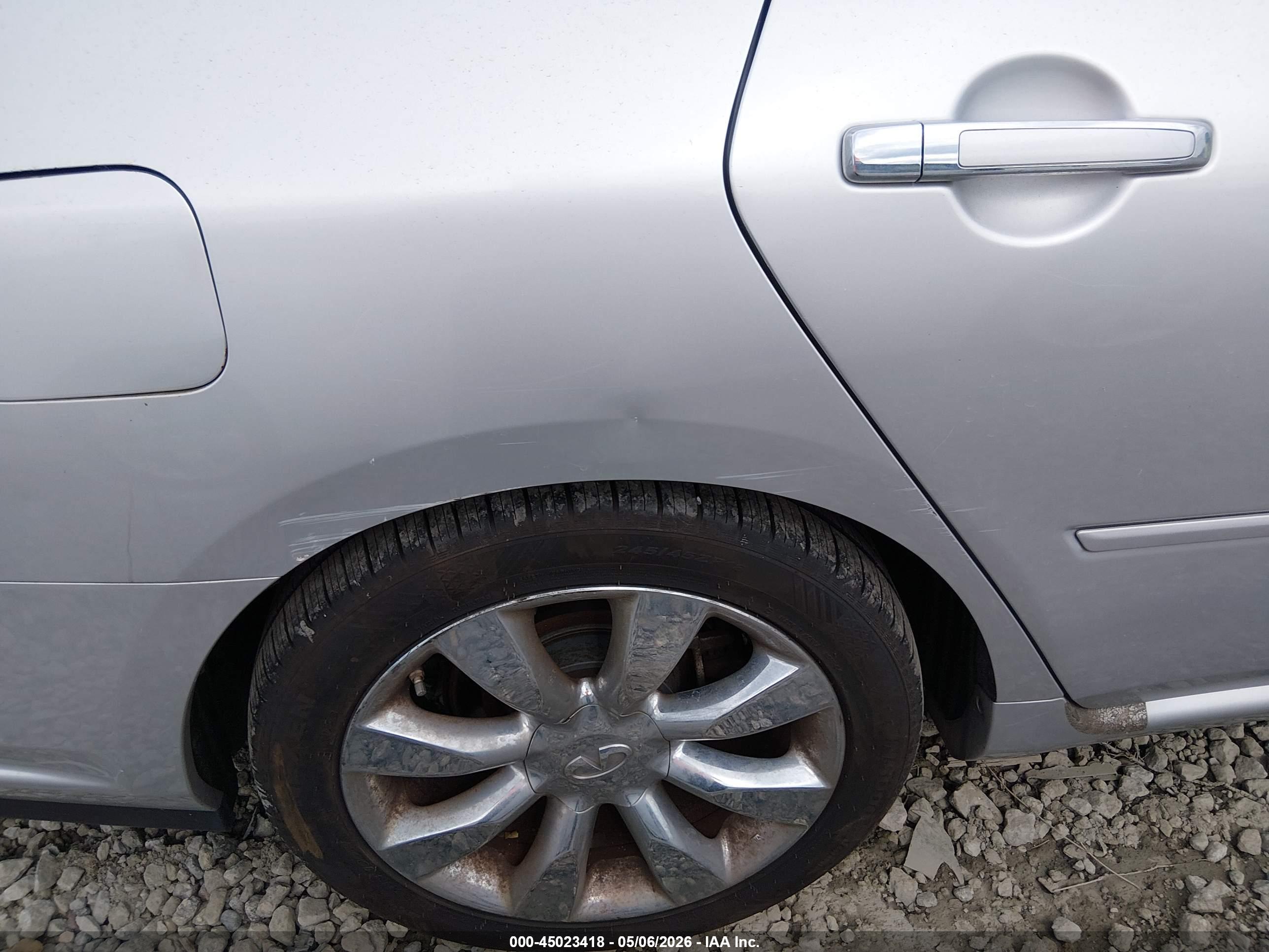 INFINITI M45 image 6