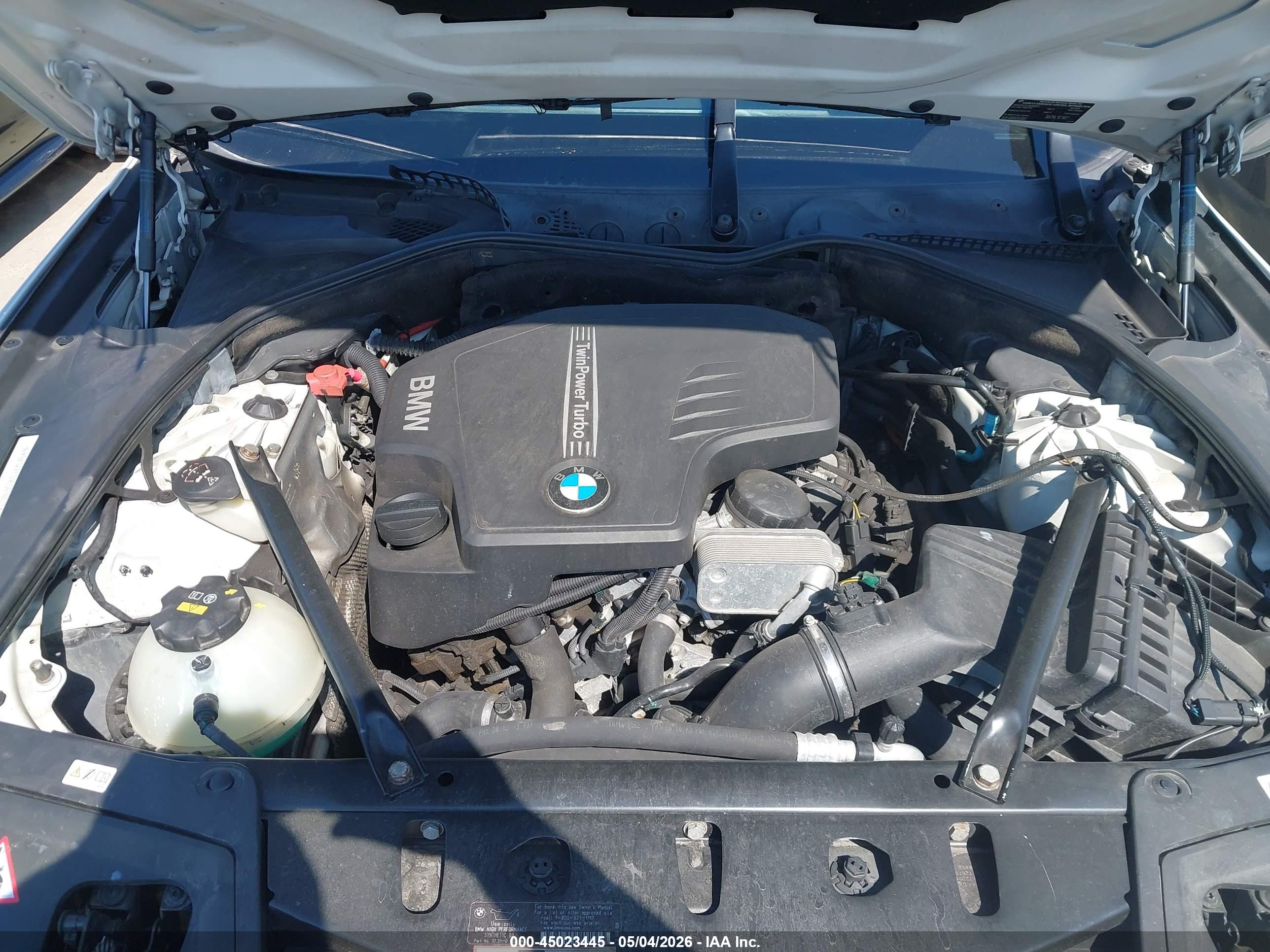 BMW 528I image 10