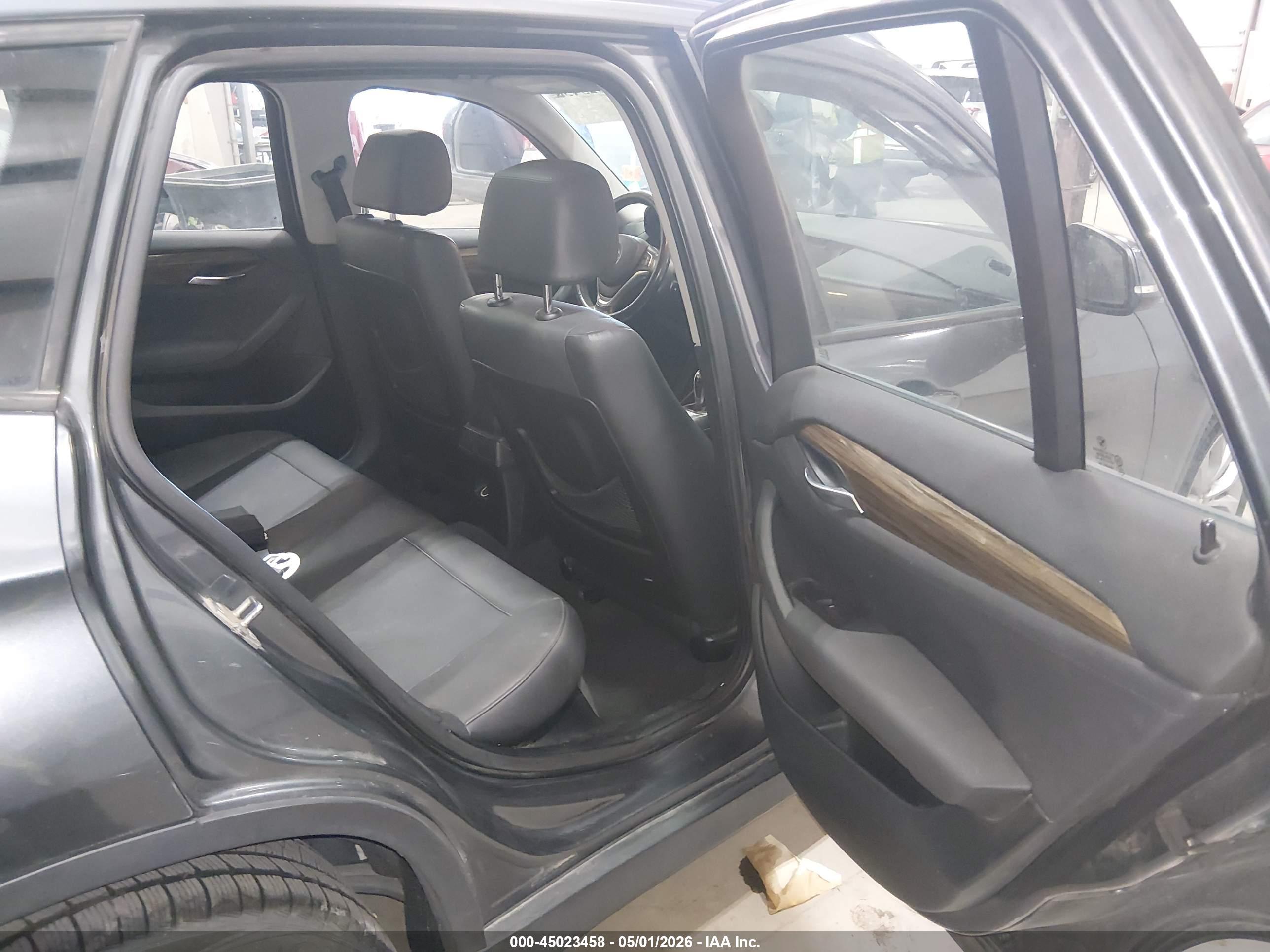 BMW X1 image 8
