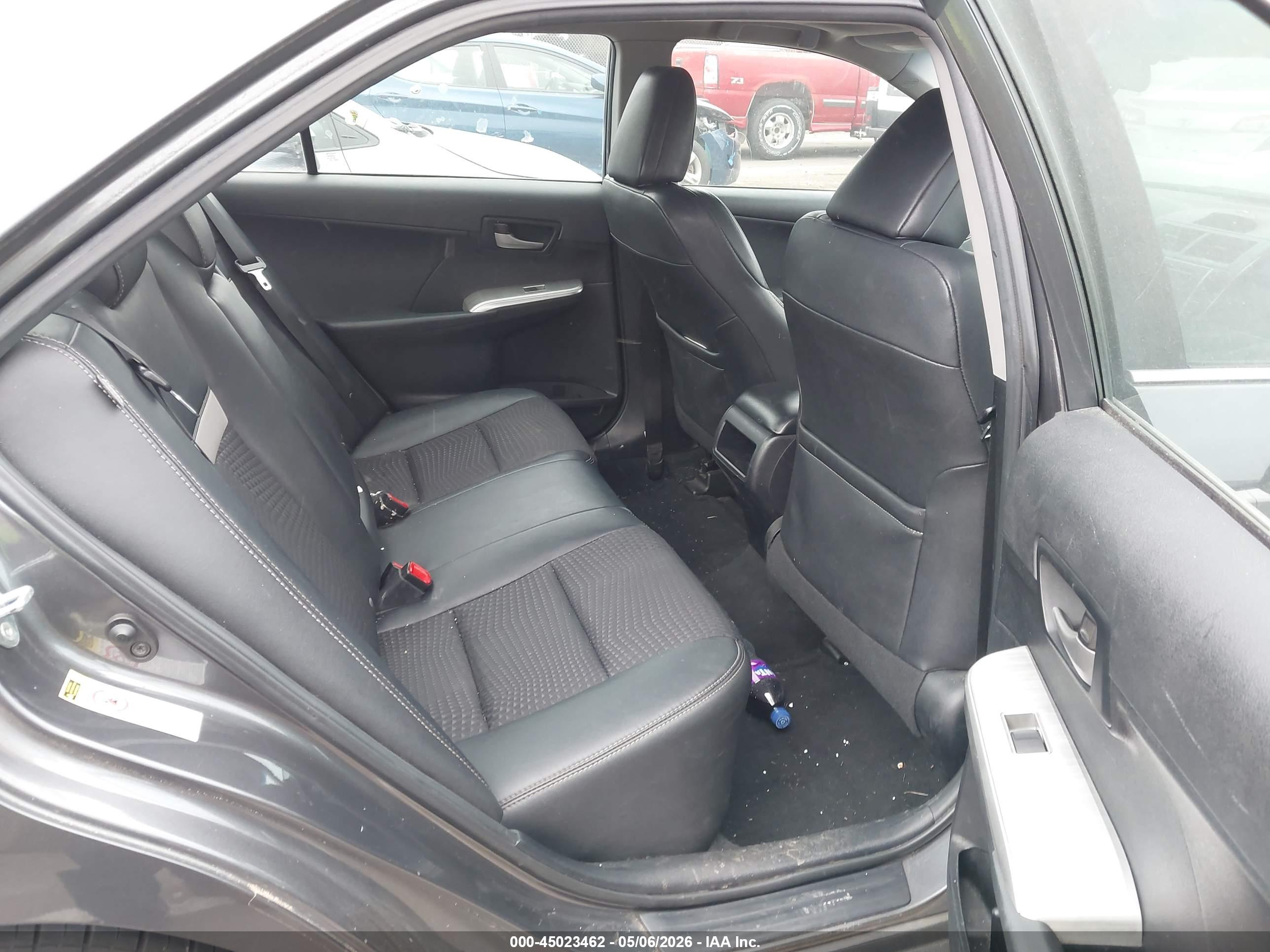 TOYOTA CAMRY image 8
