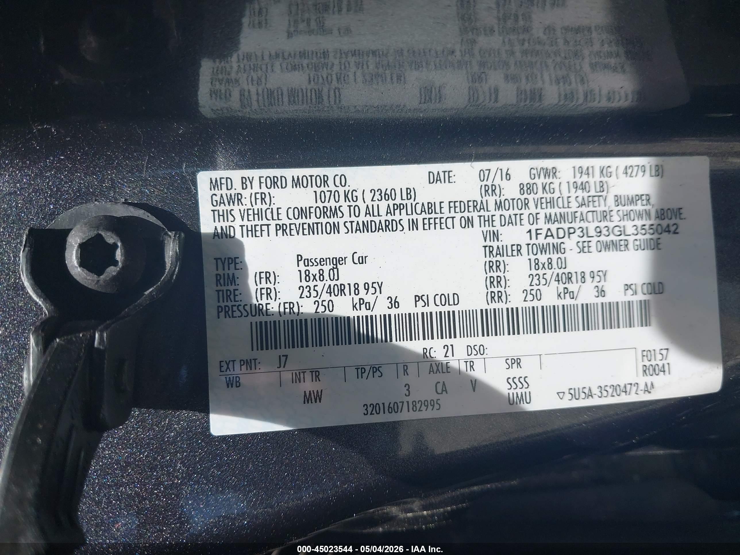 FORD FOCUS image 9