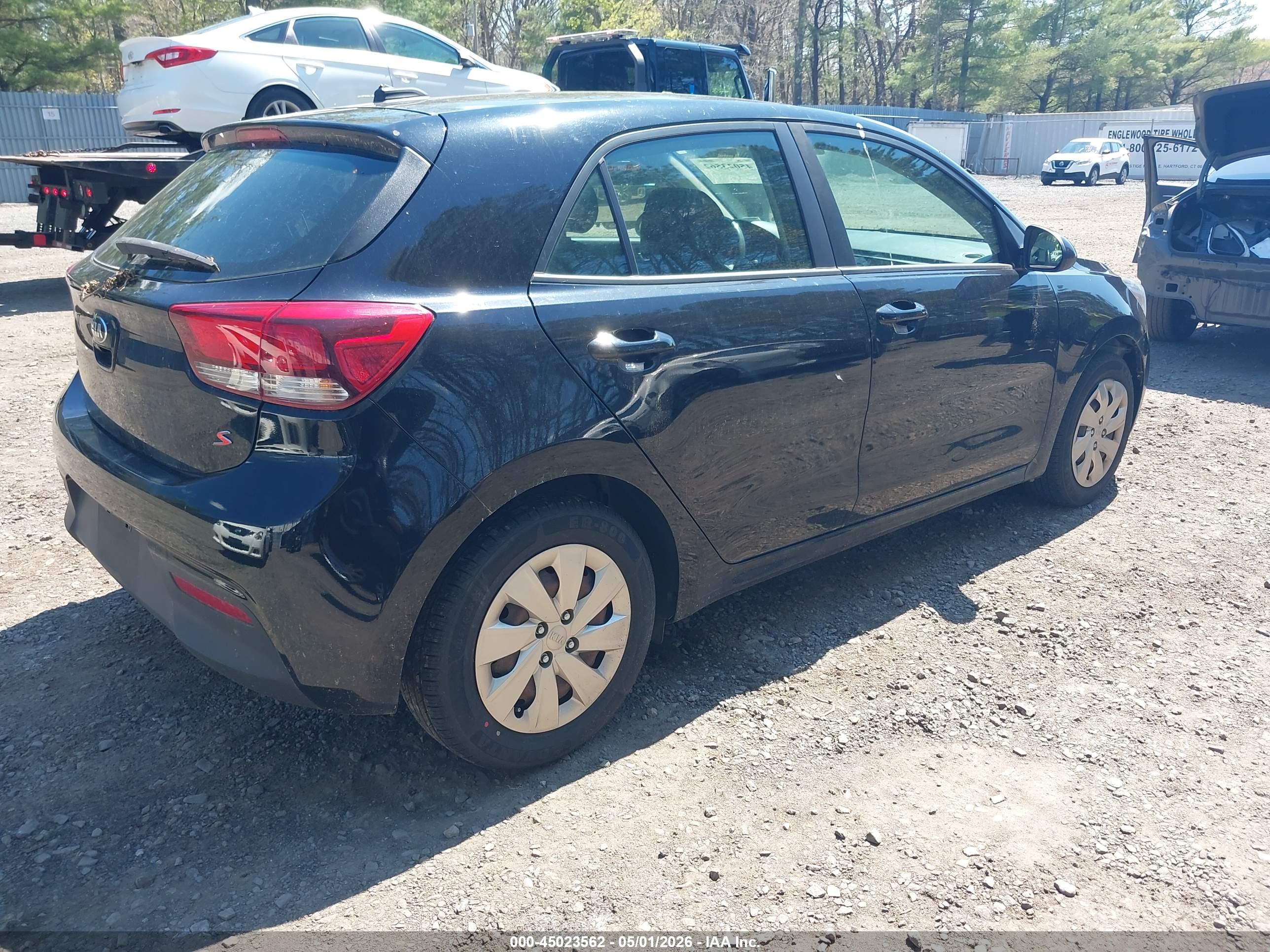 KIA RIO image 4