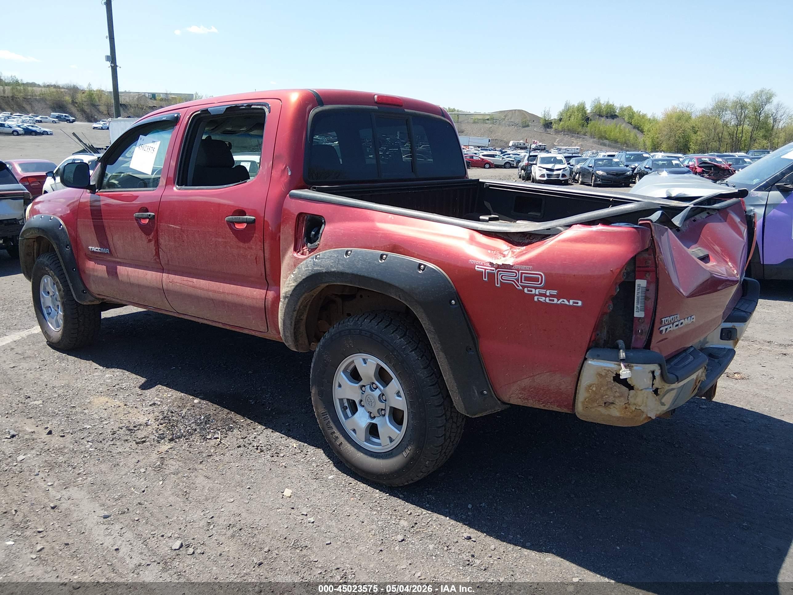 TOYOTA TACOMA image 3