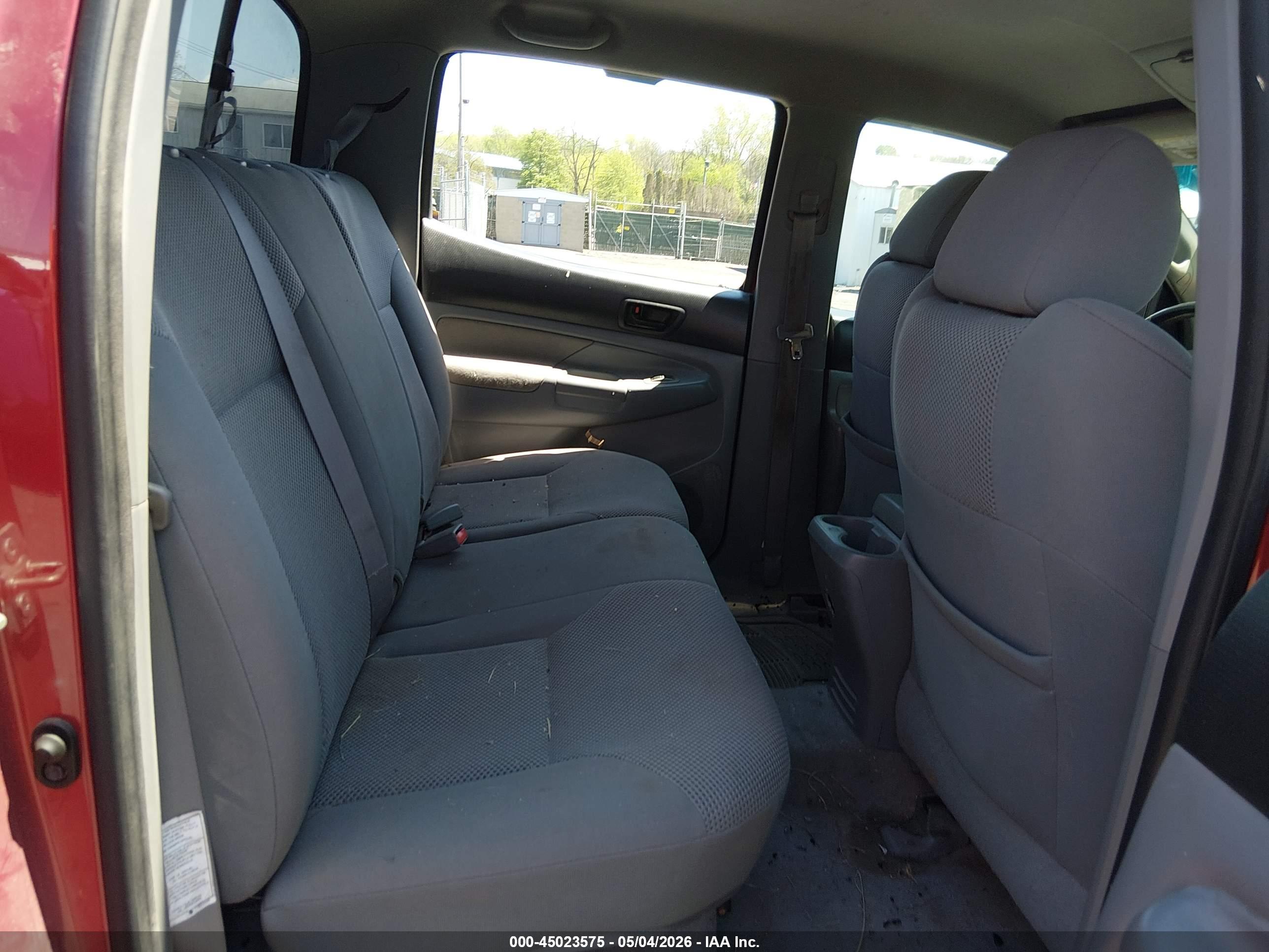 TOYOTA TACOMA image 8