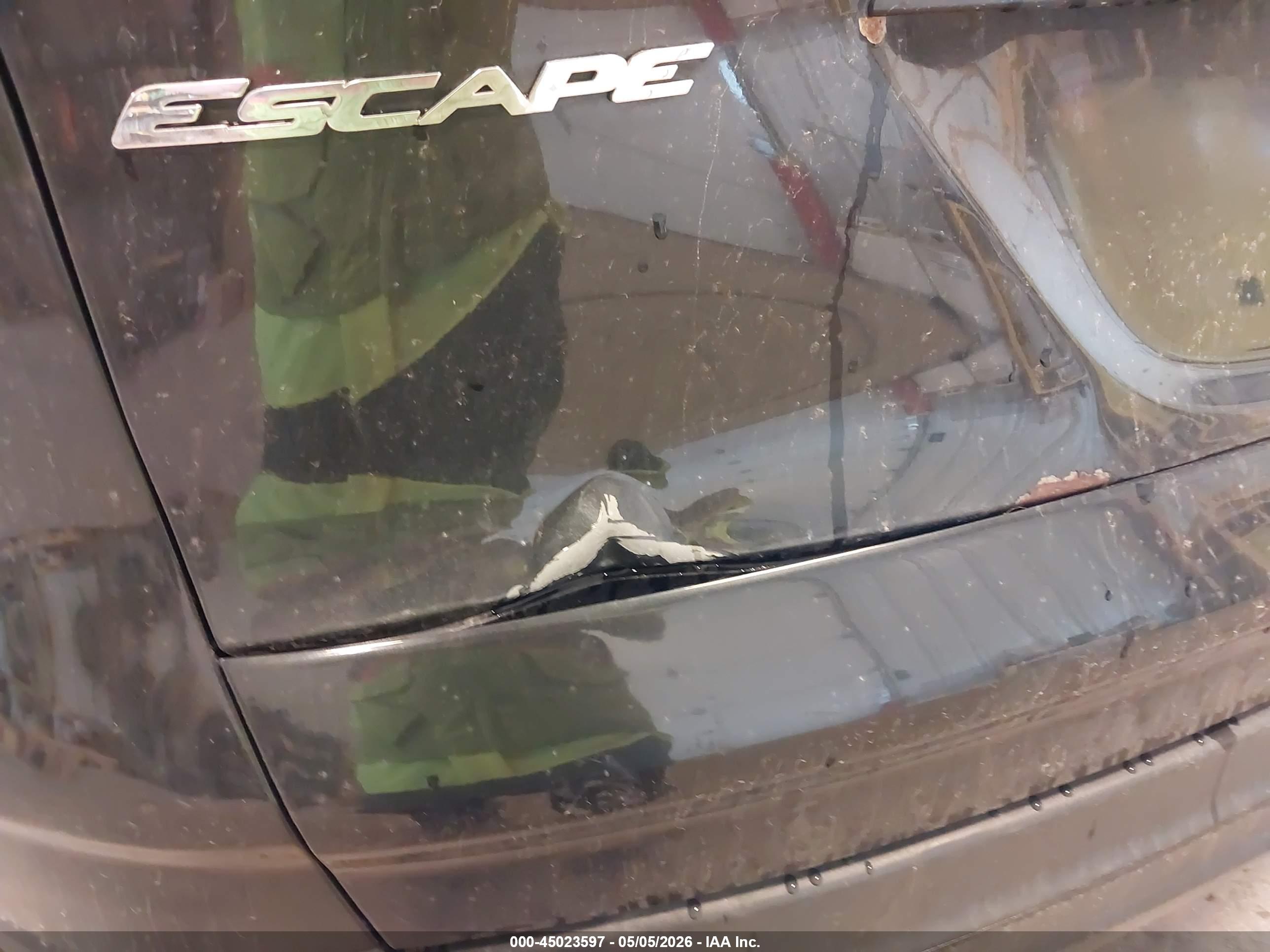 FORD ESCAPE image 6