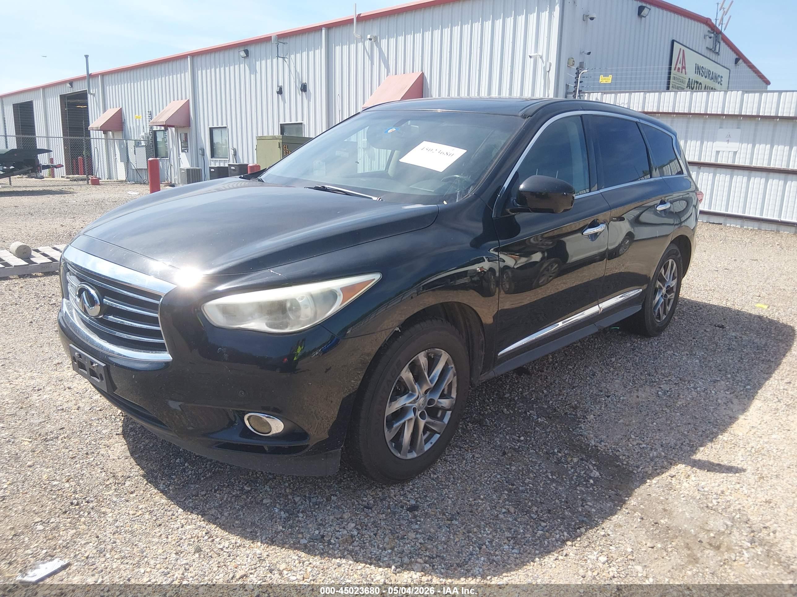 INFINITI JX35 image 2
