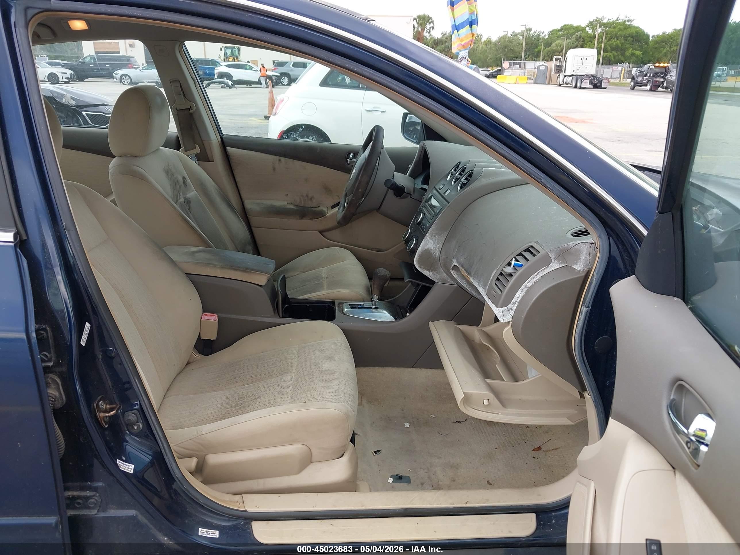 NISSAN ALTIMA image 5