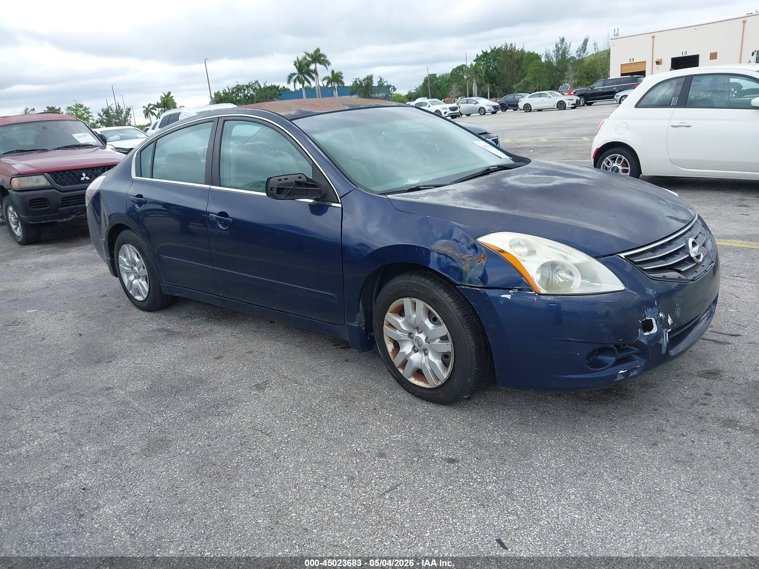 NISSAN ALTIMA image 6