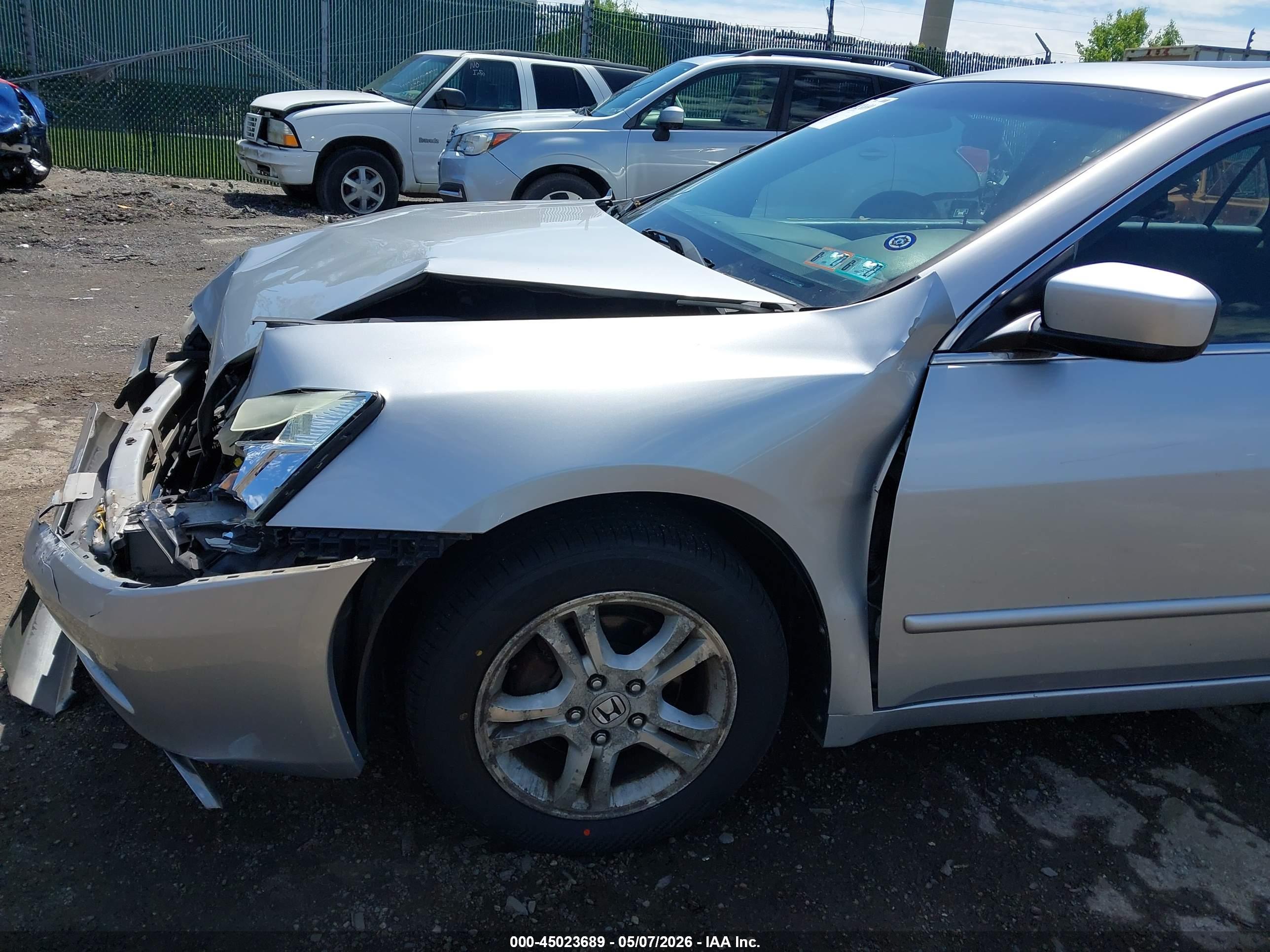 HONDA ACCORD image 6