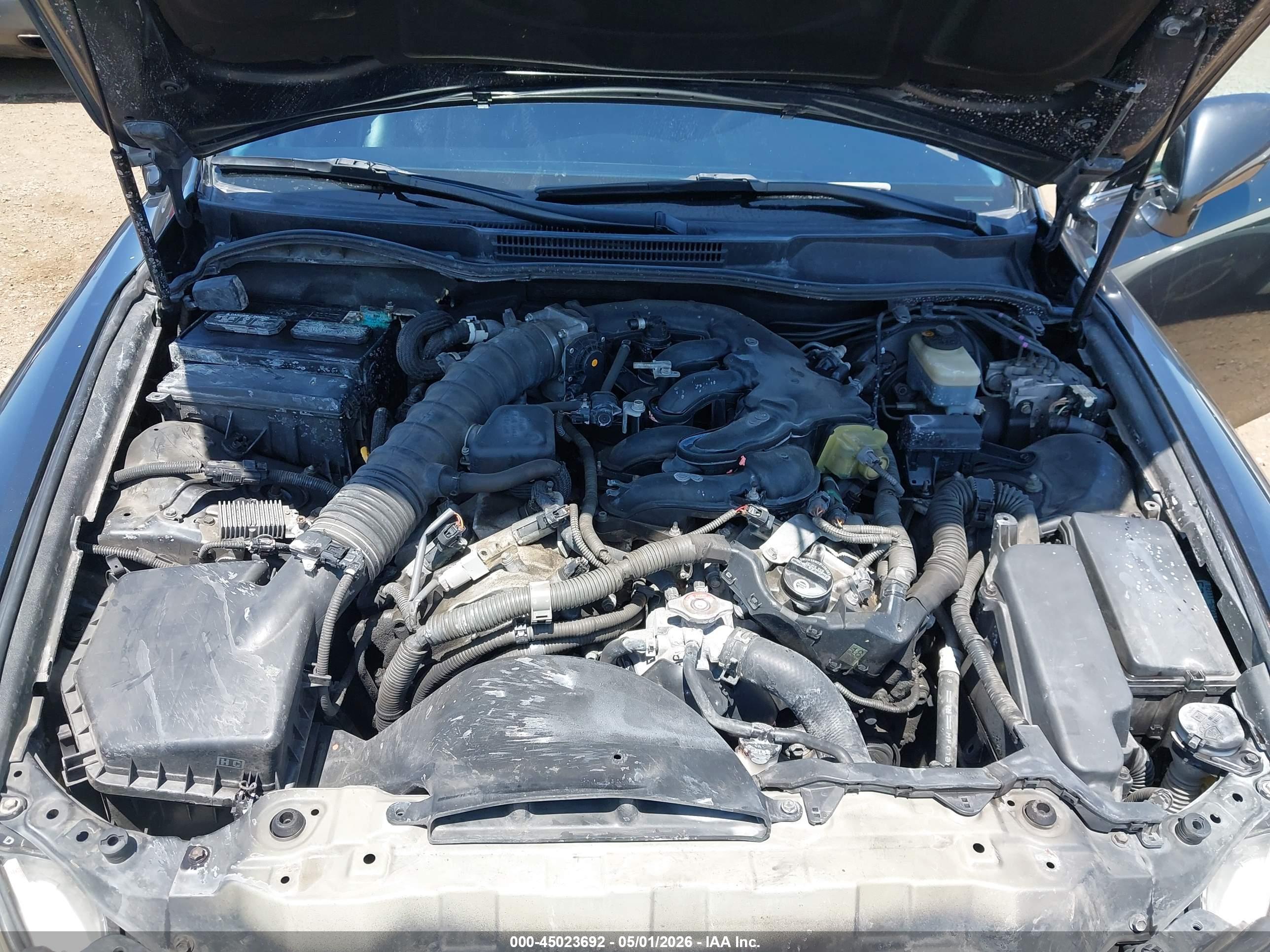 LEXUS IS image 10