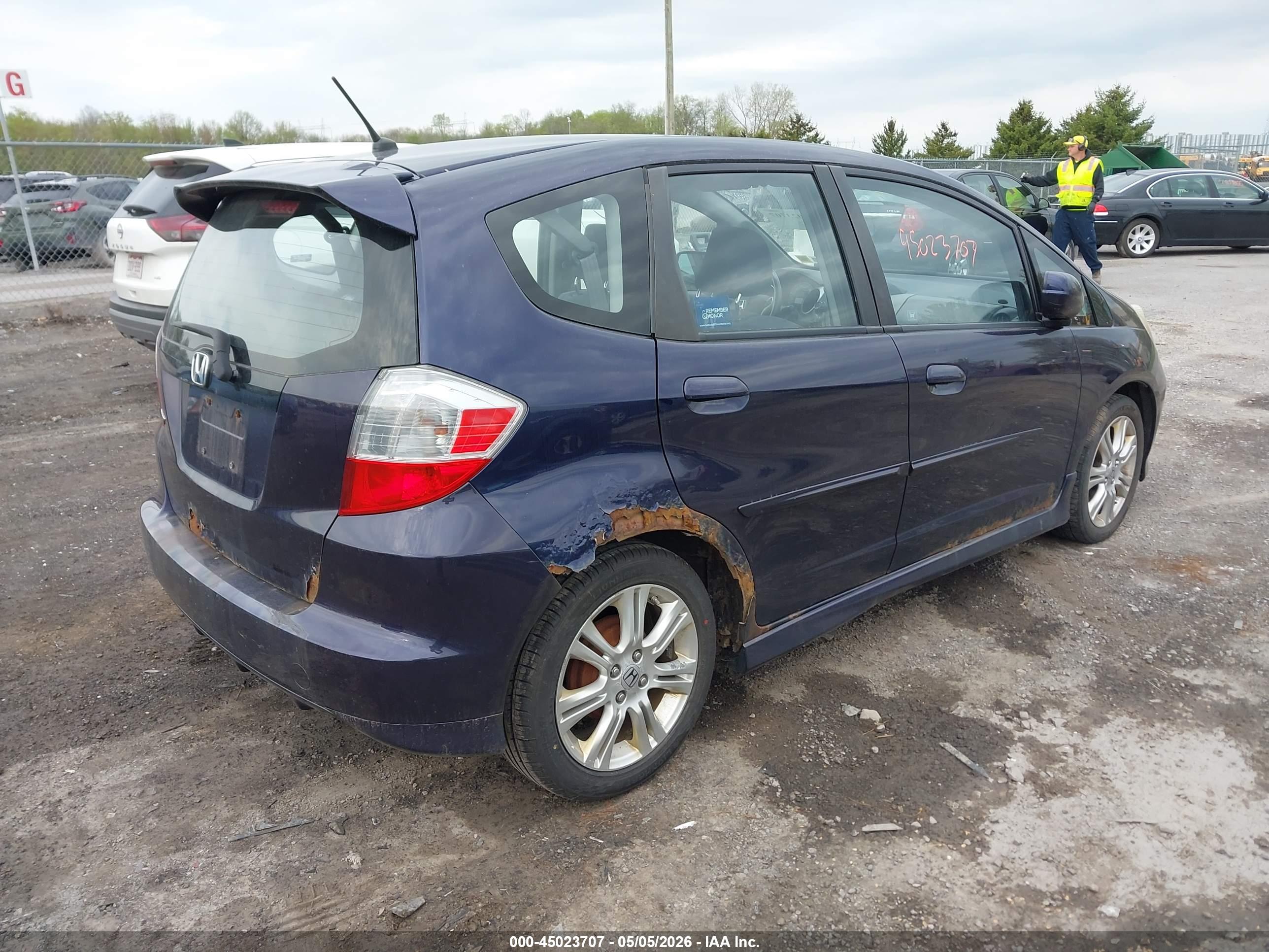 HONDA FIT image 4