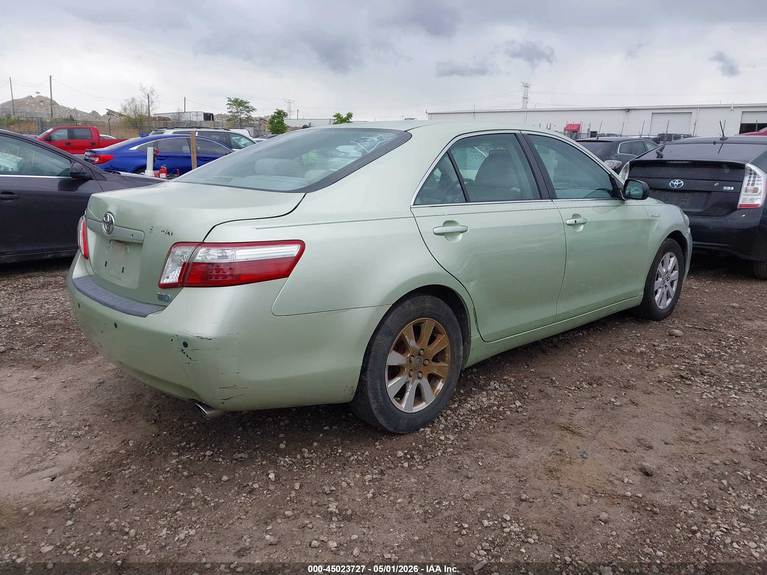 TOYOTA CAMRY image 4