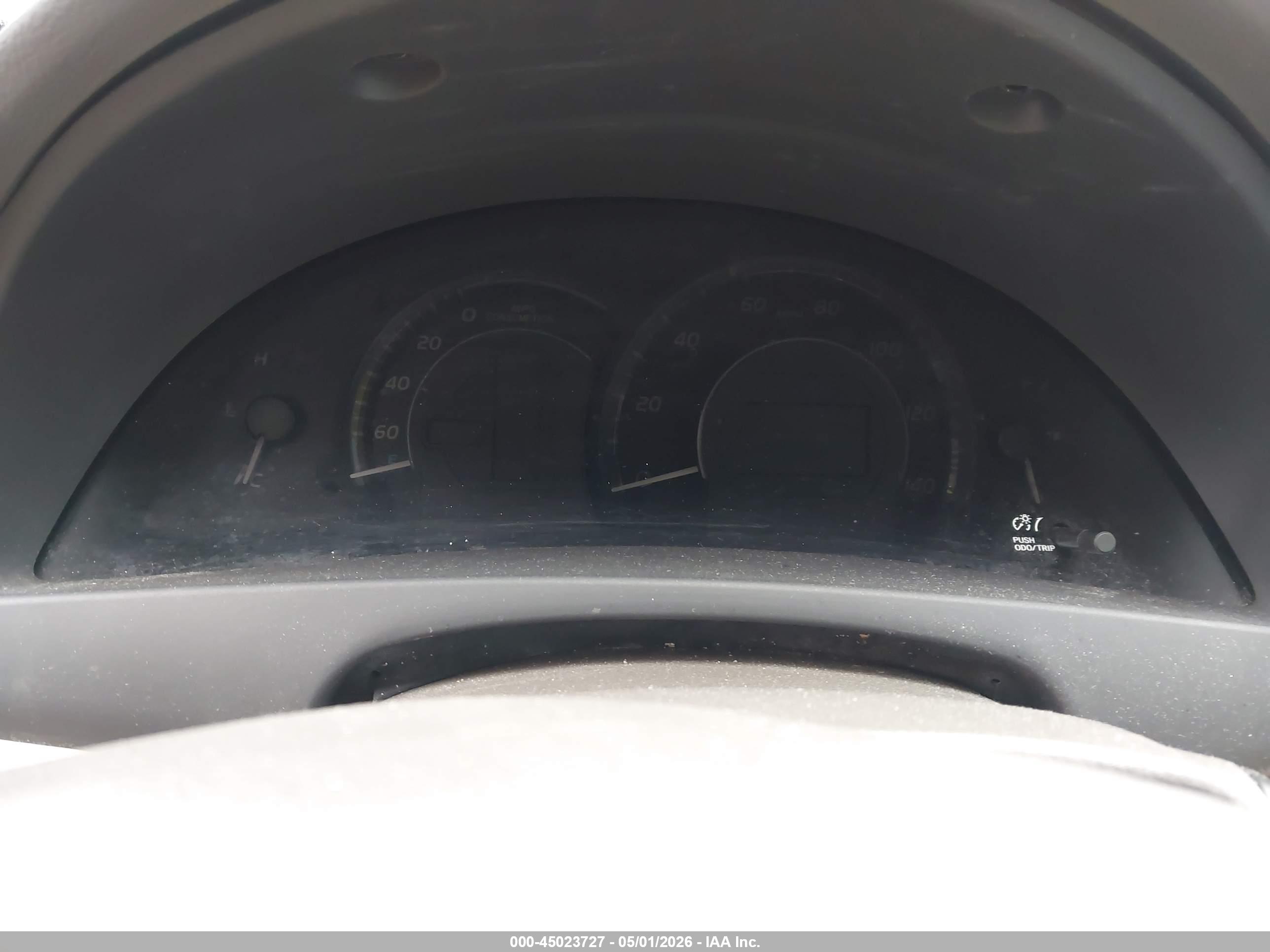 TOYOTA CAMRY image 7