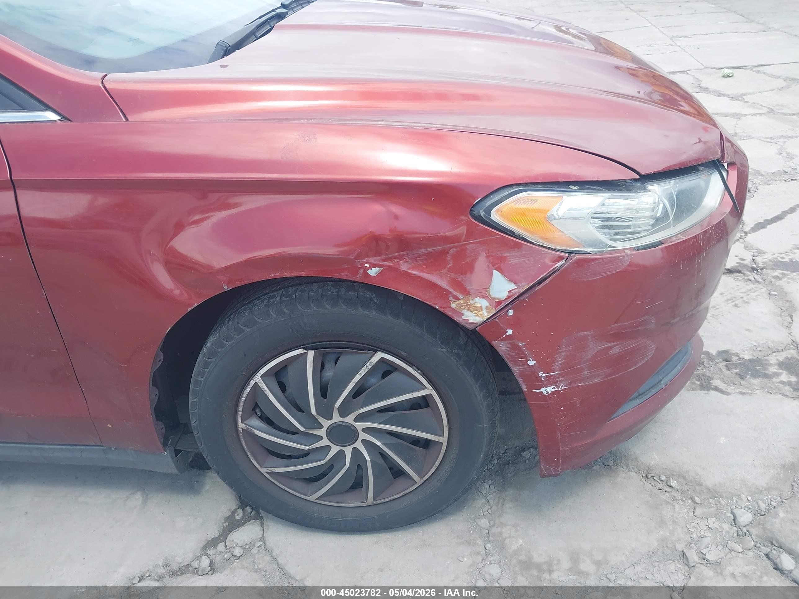 FORD FUSION image 6