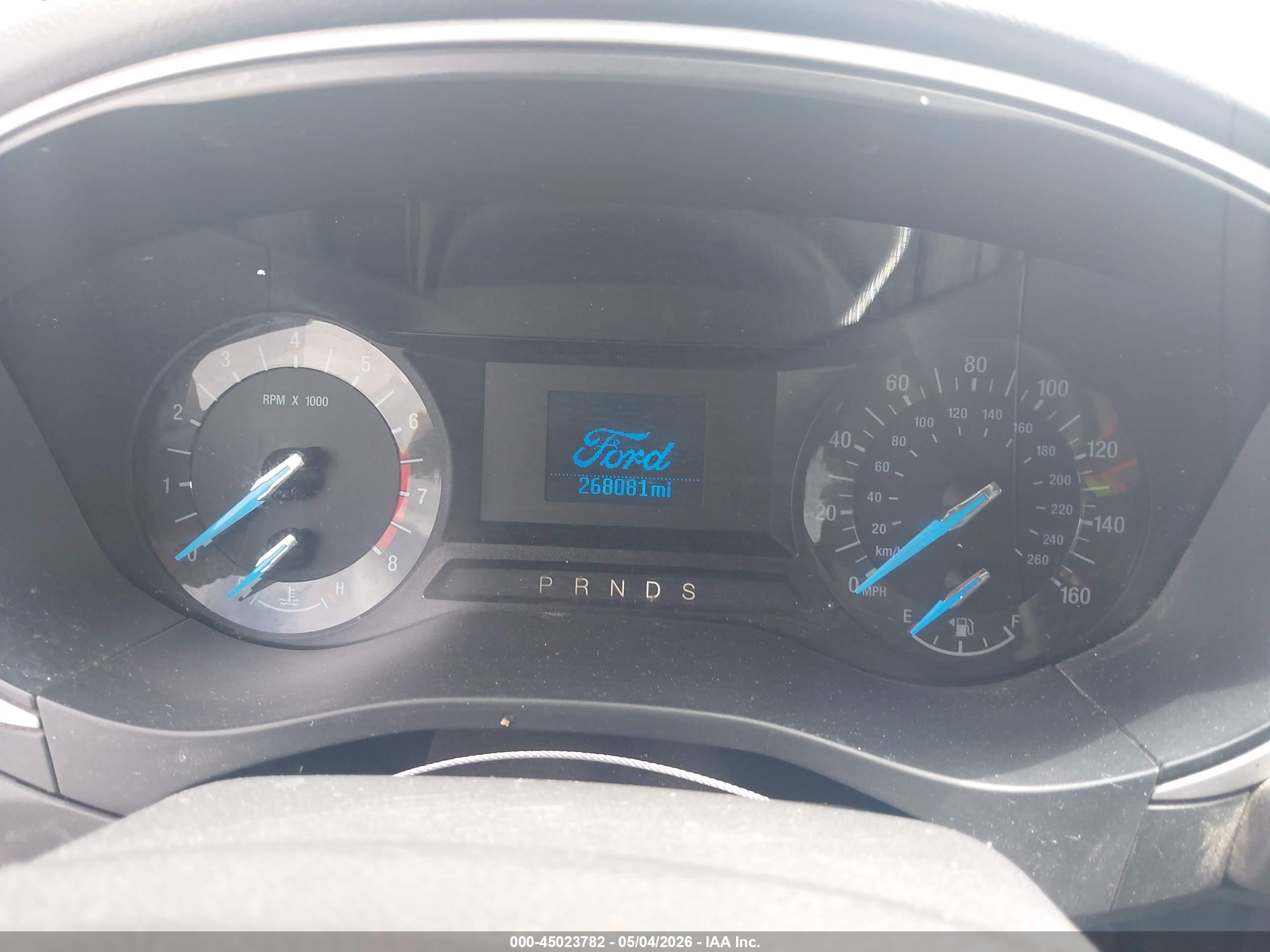 FORD FUSION image 7