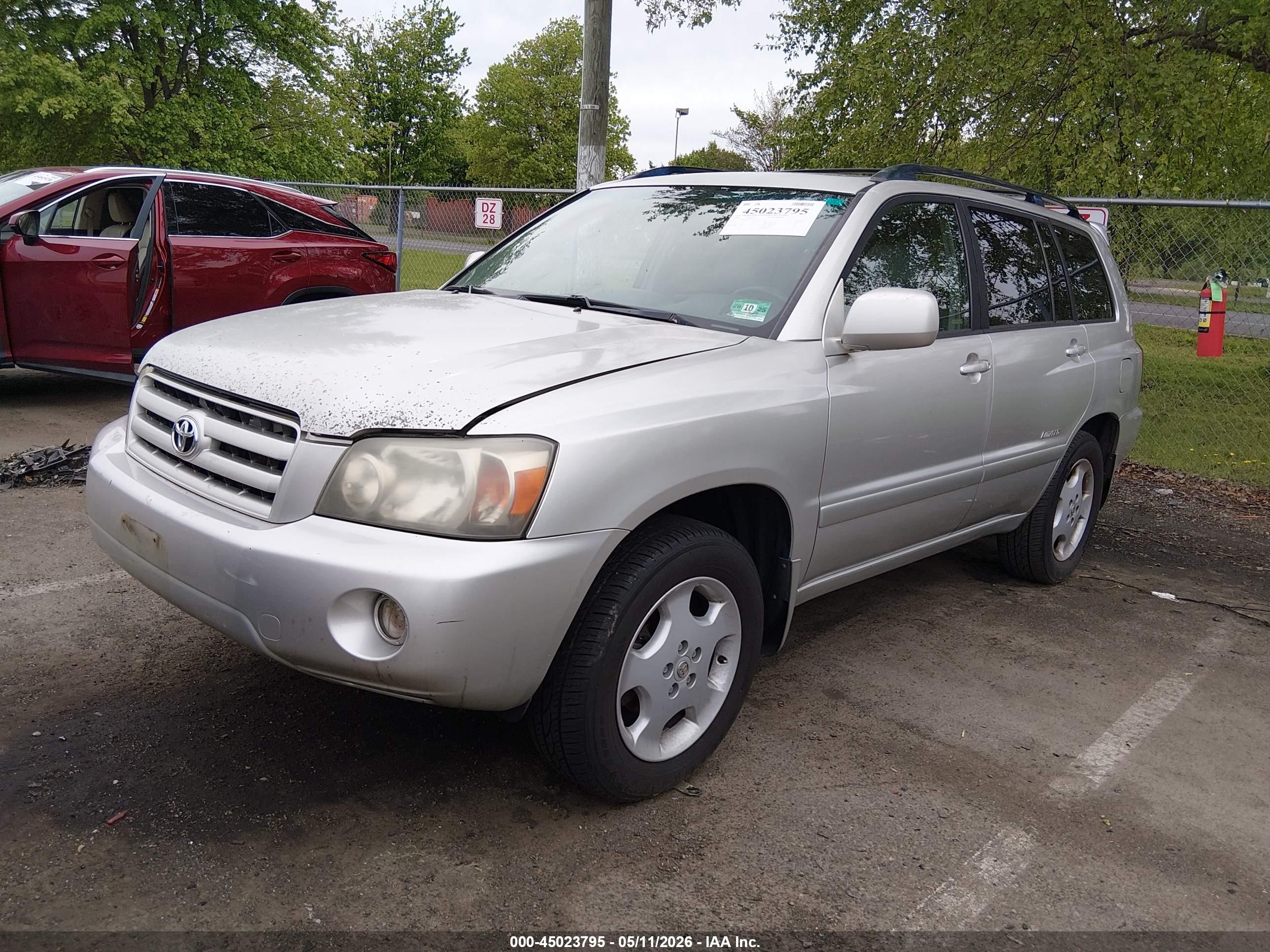 TOYOTA HIGHLANDER image 2