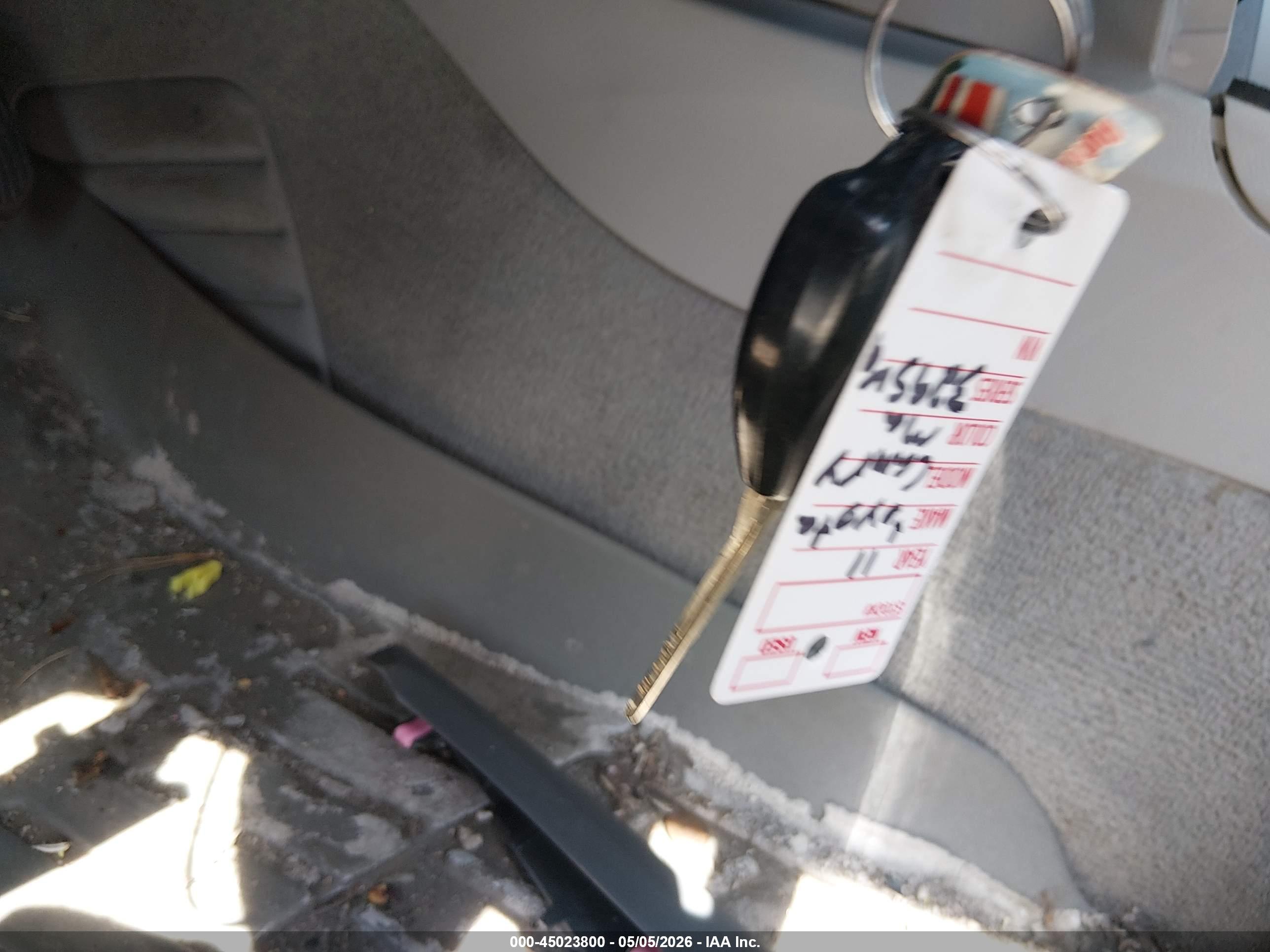TOYOTA CAMRY image 11