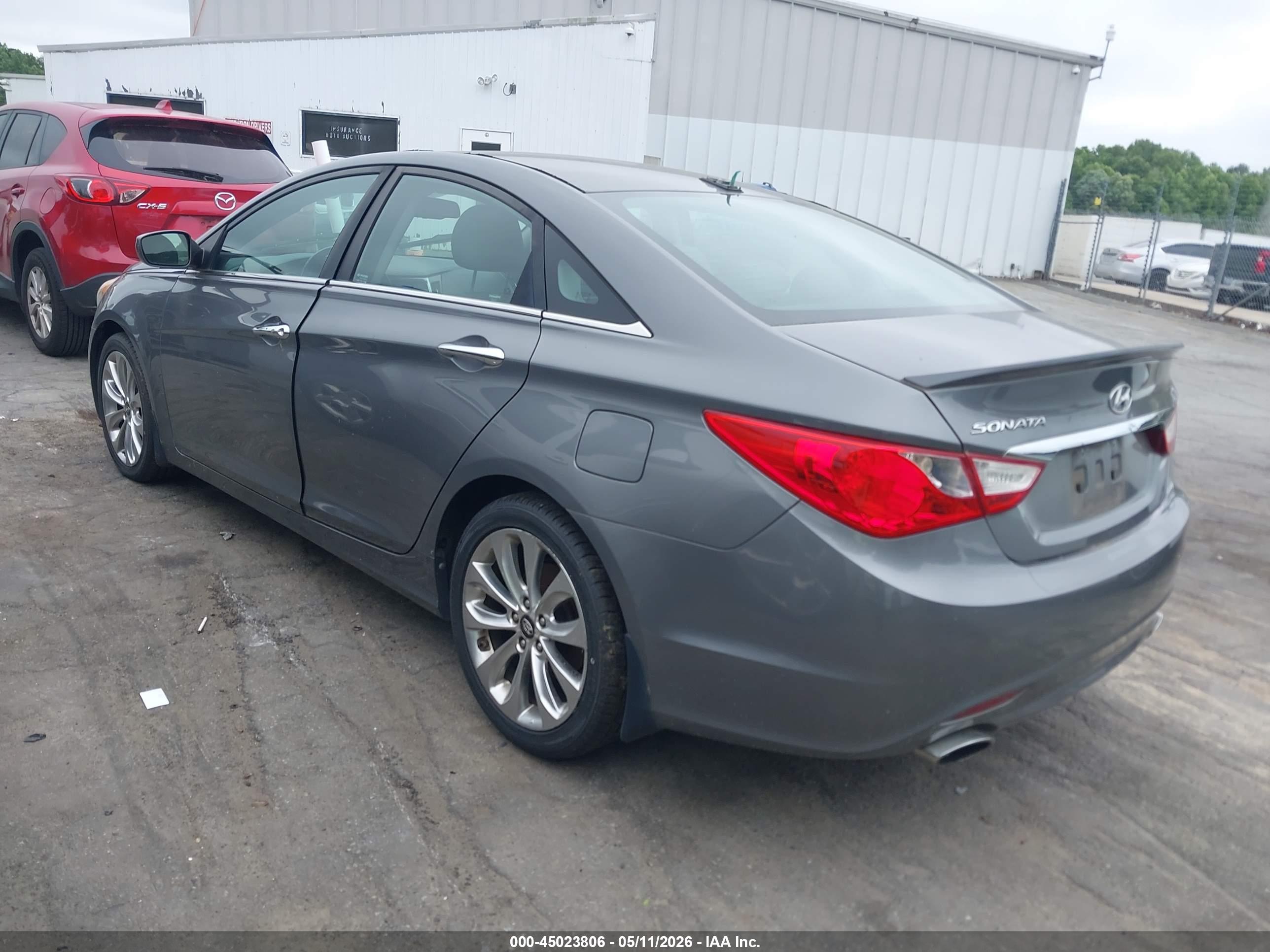 HYUNDAI SONATA image 3