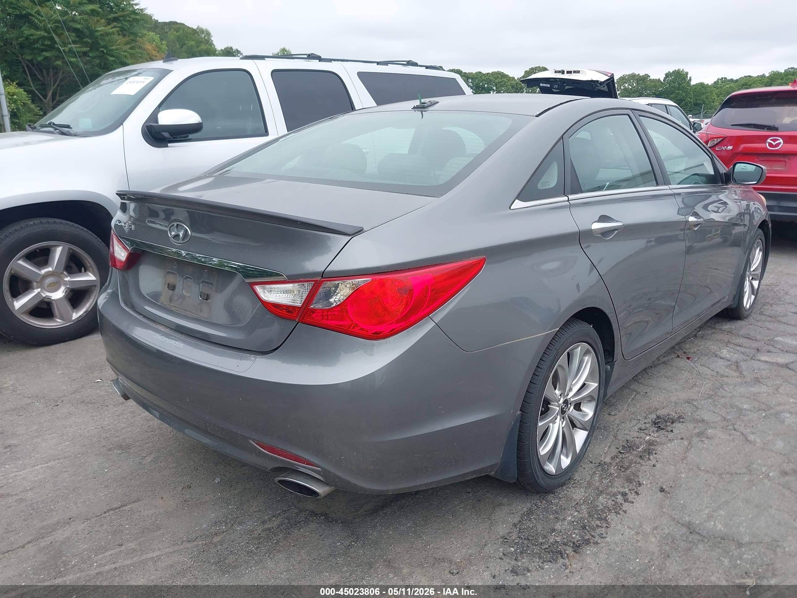 HYUNDAI SONATA image 4