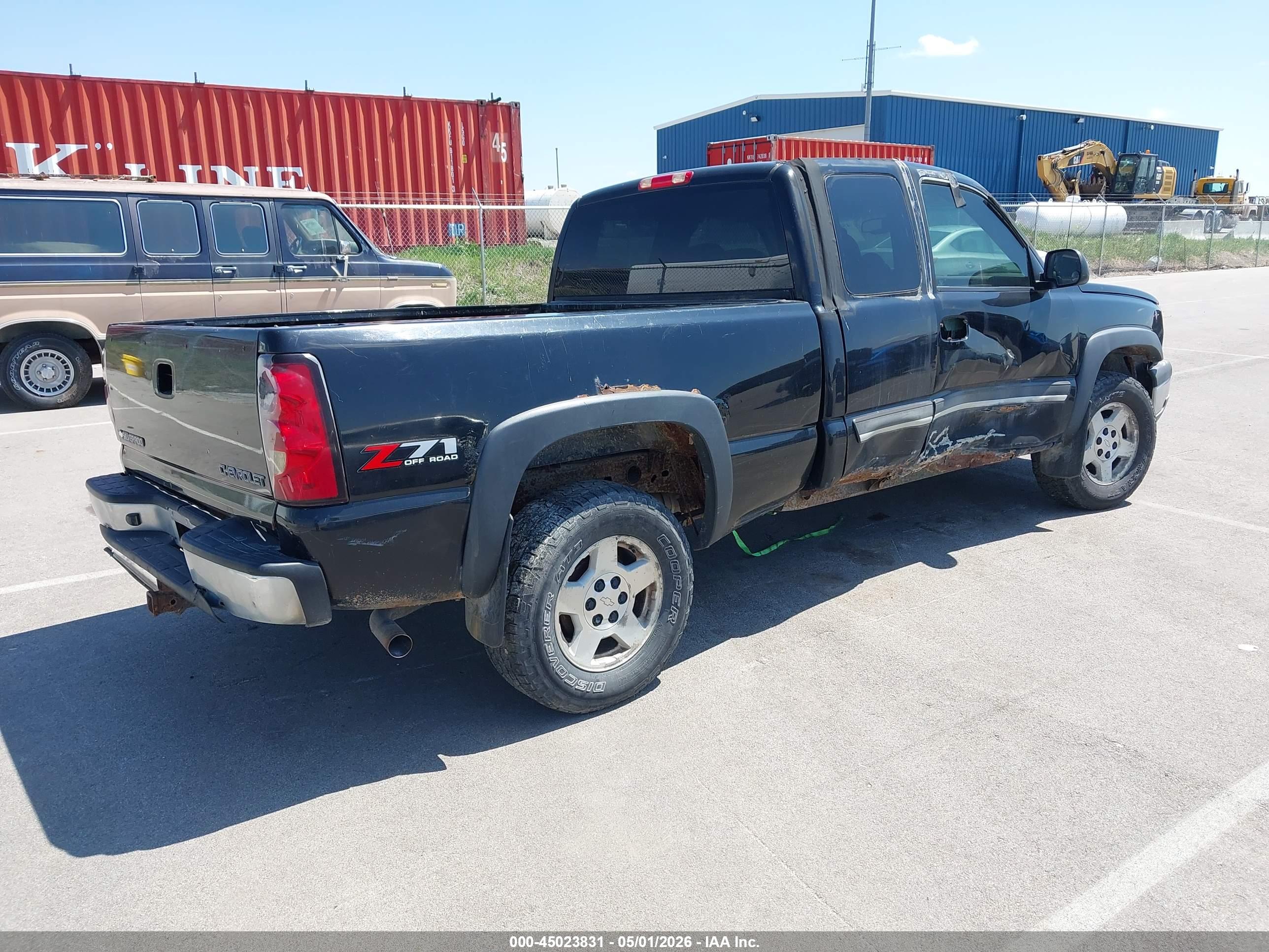 CHEVROLET SILVERADO image 4