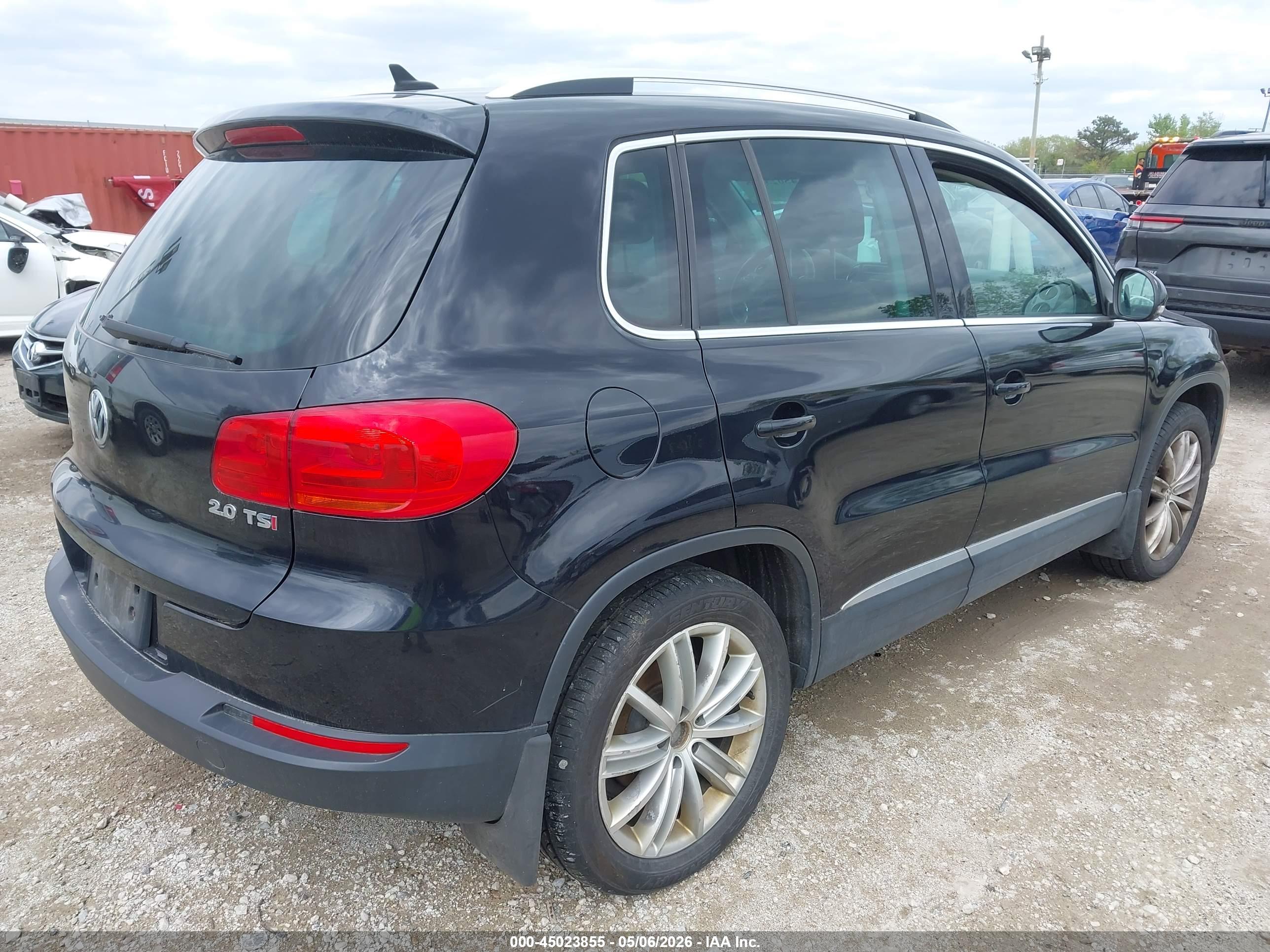 VOLKSWAGEN TIGUAN image 4