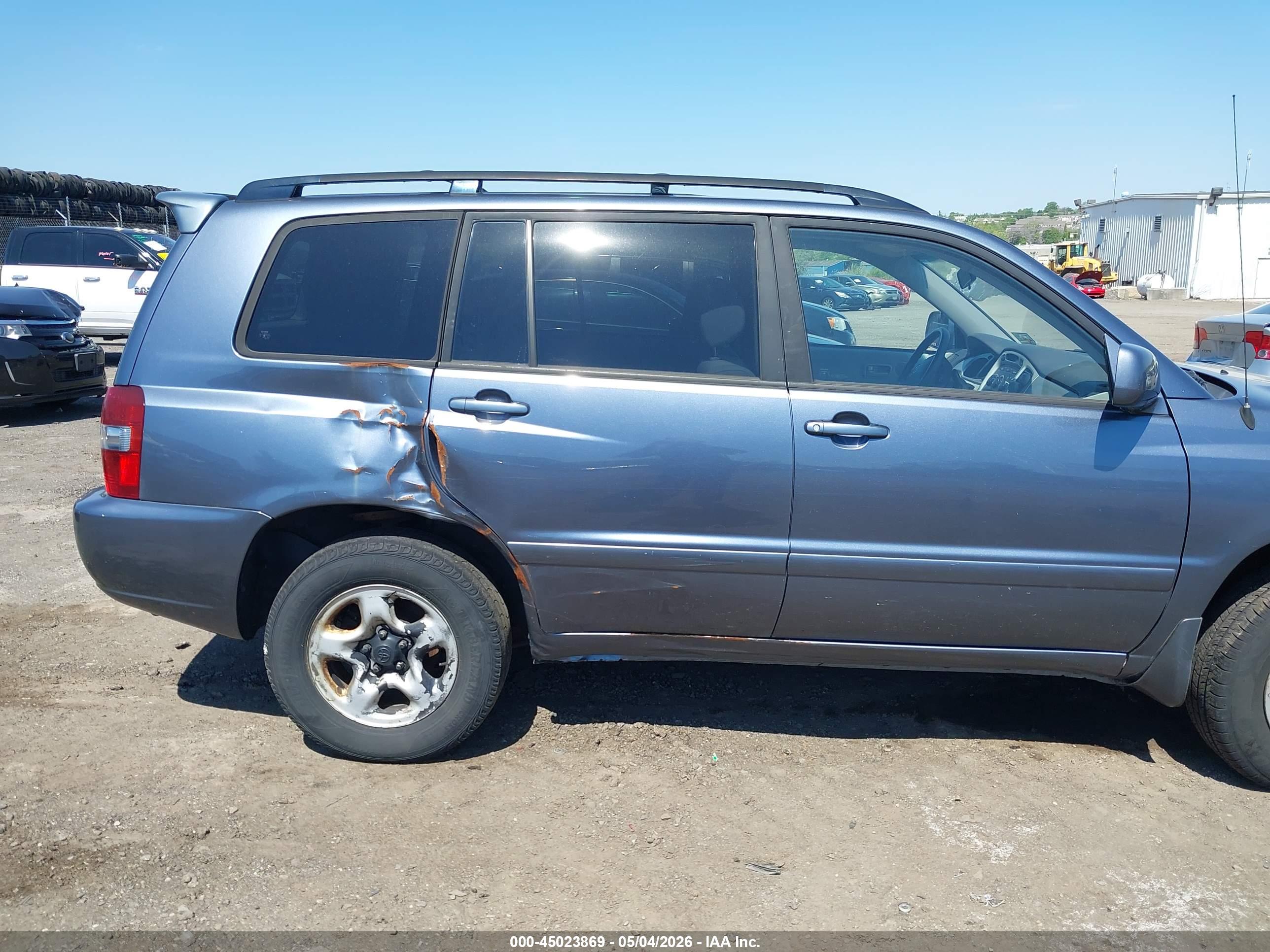 TOYOTA HIGHLANDER image 6