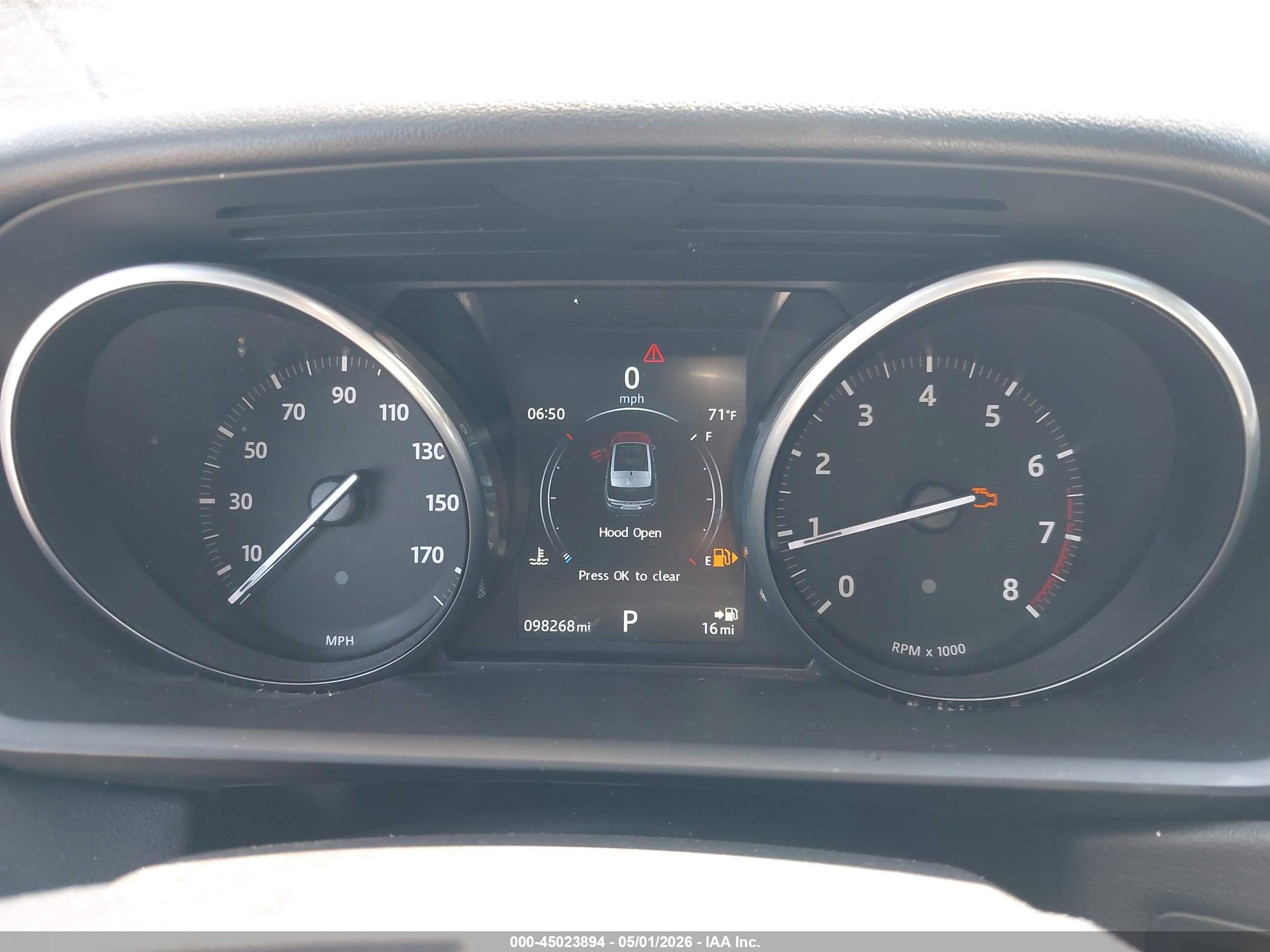 LAND ROVER image 7