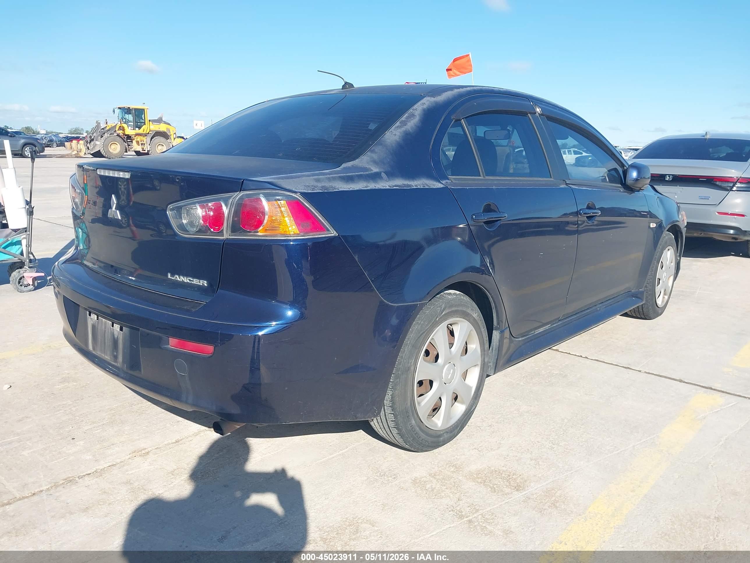 MITSUBISHI LANCER image 4